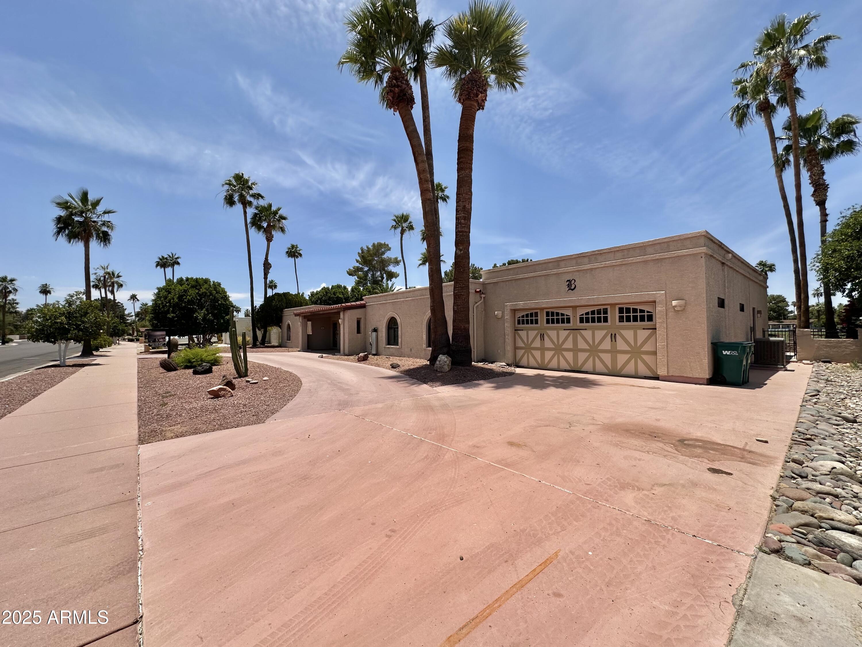 1124 N VILLA NUEVA Drive
