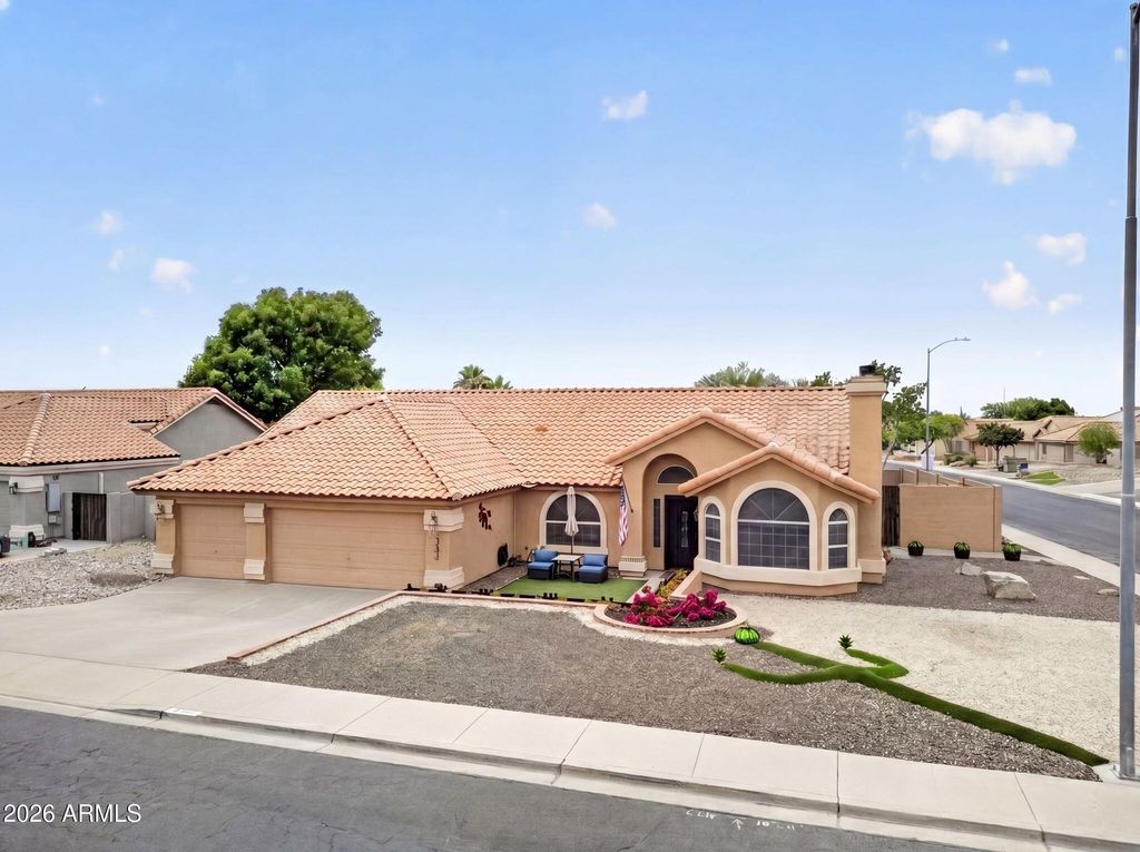 Photo of 3242 N Ricardo Circle, Mesa, AZ 85215 (MLS # 7024005)
