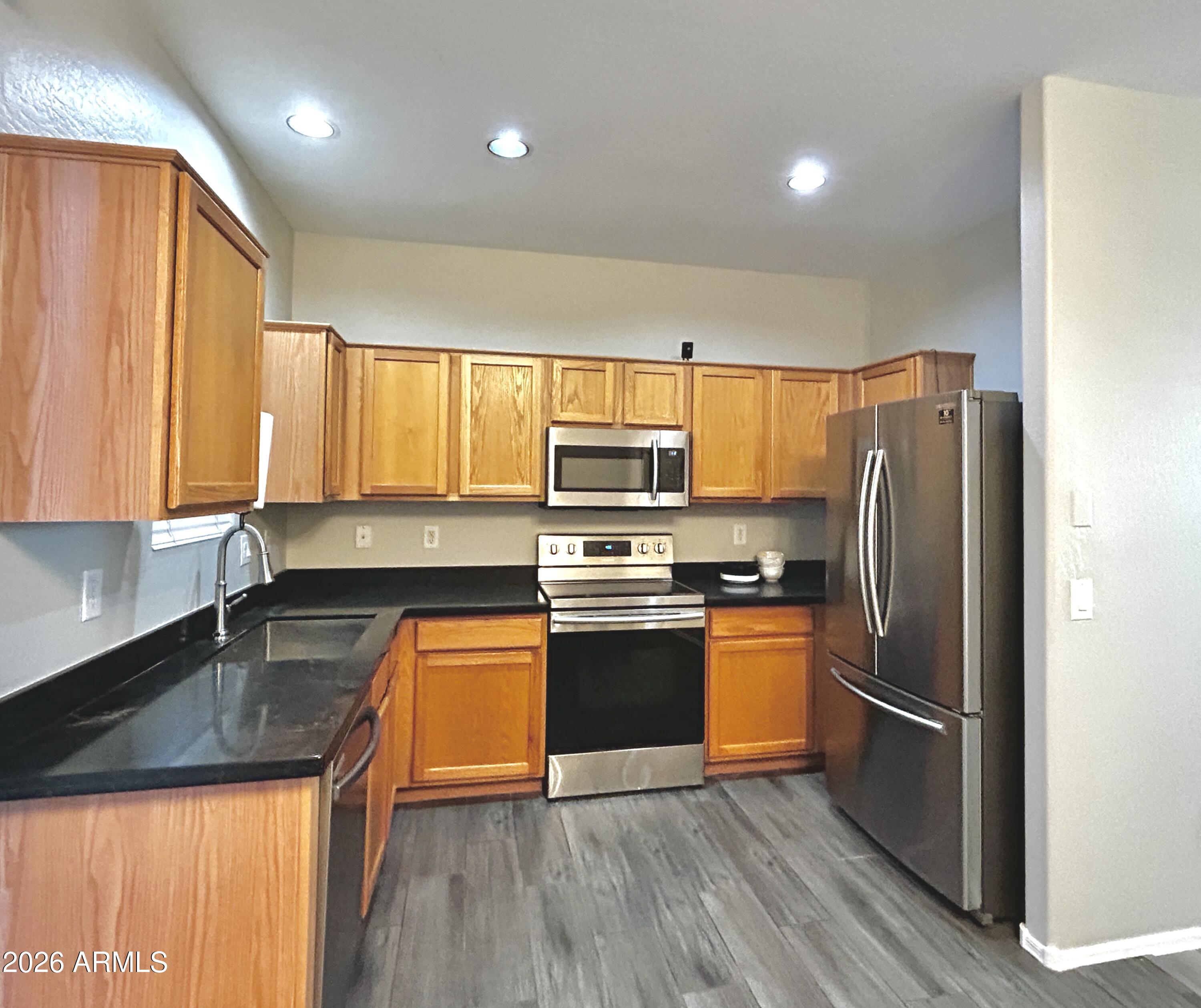 RIVERBEND 1 UNIT A - Residential