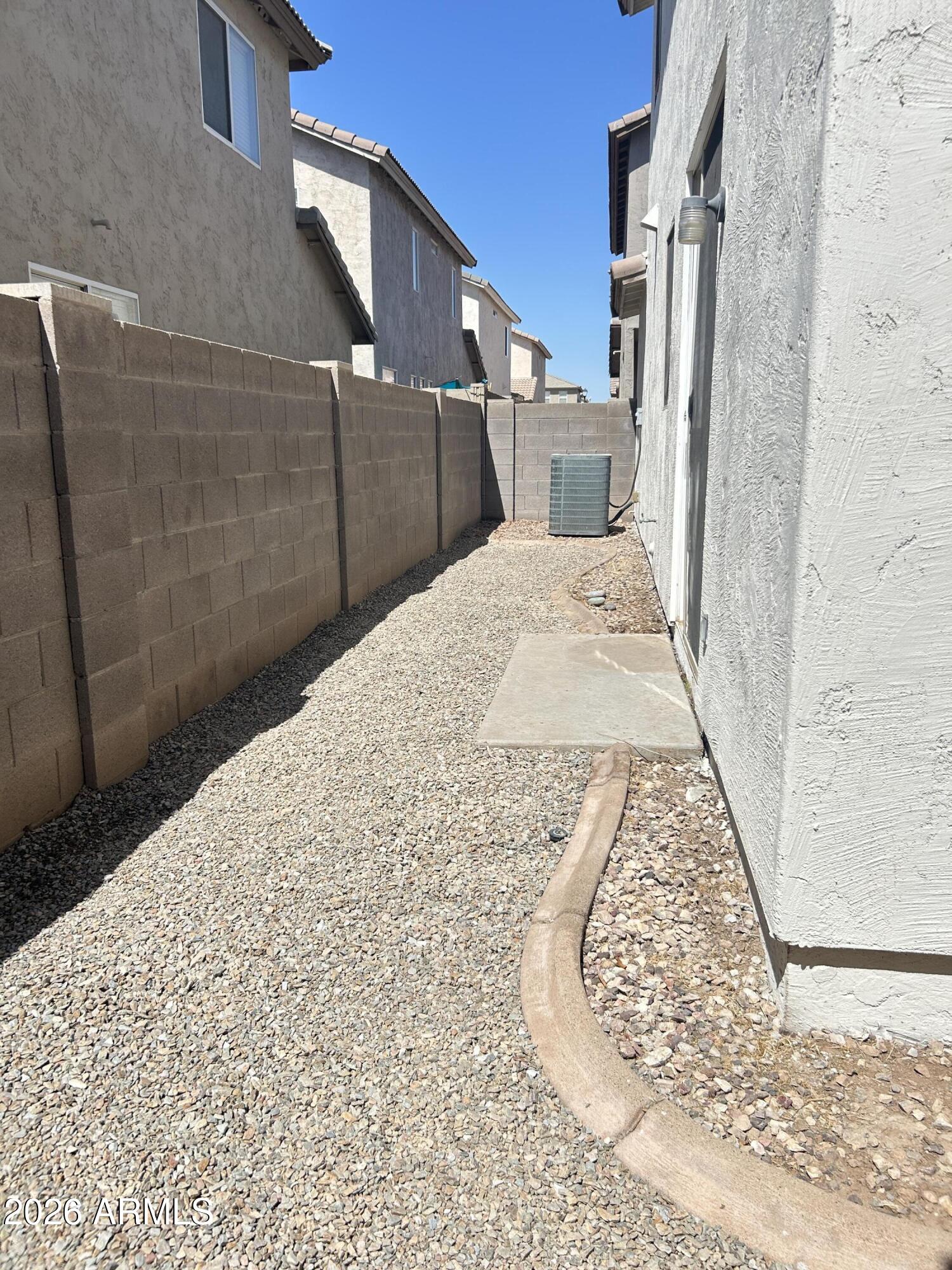 RIVERBEND 1 UNIT A - Residential