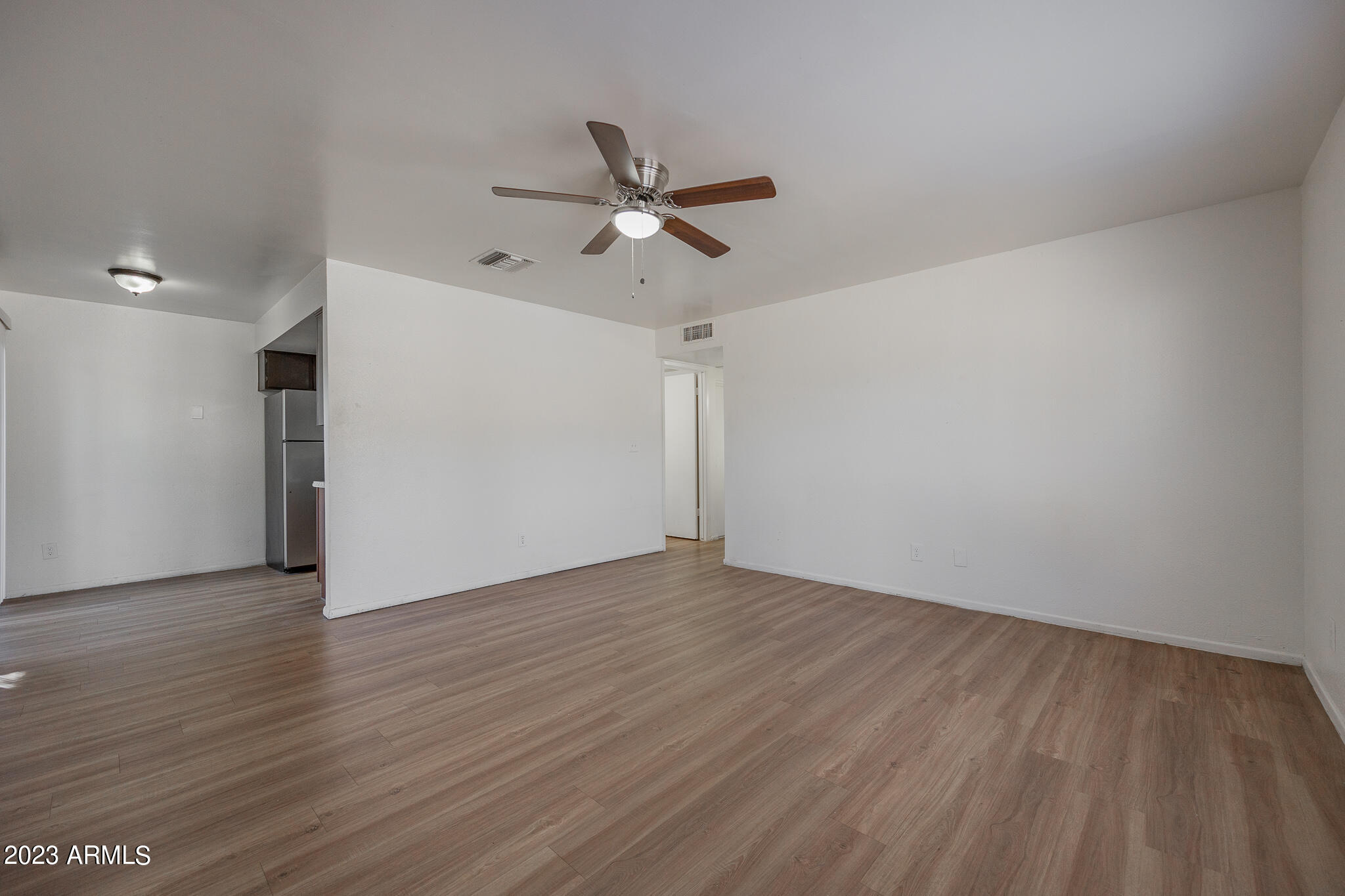 925 W PEORIA Avenue 29