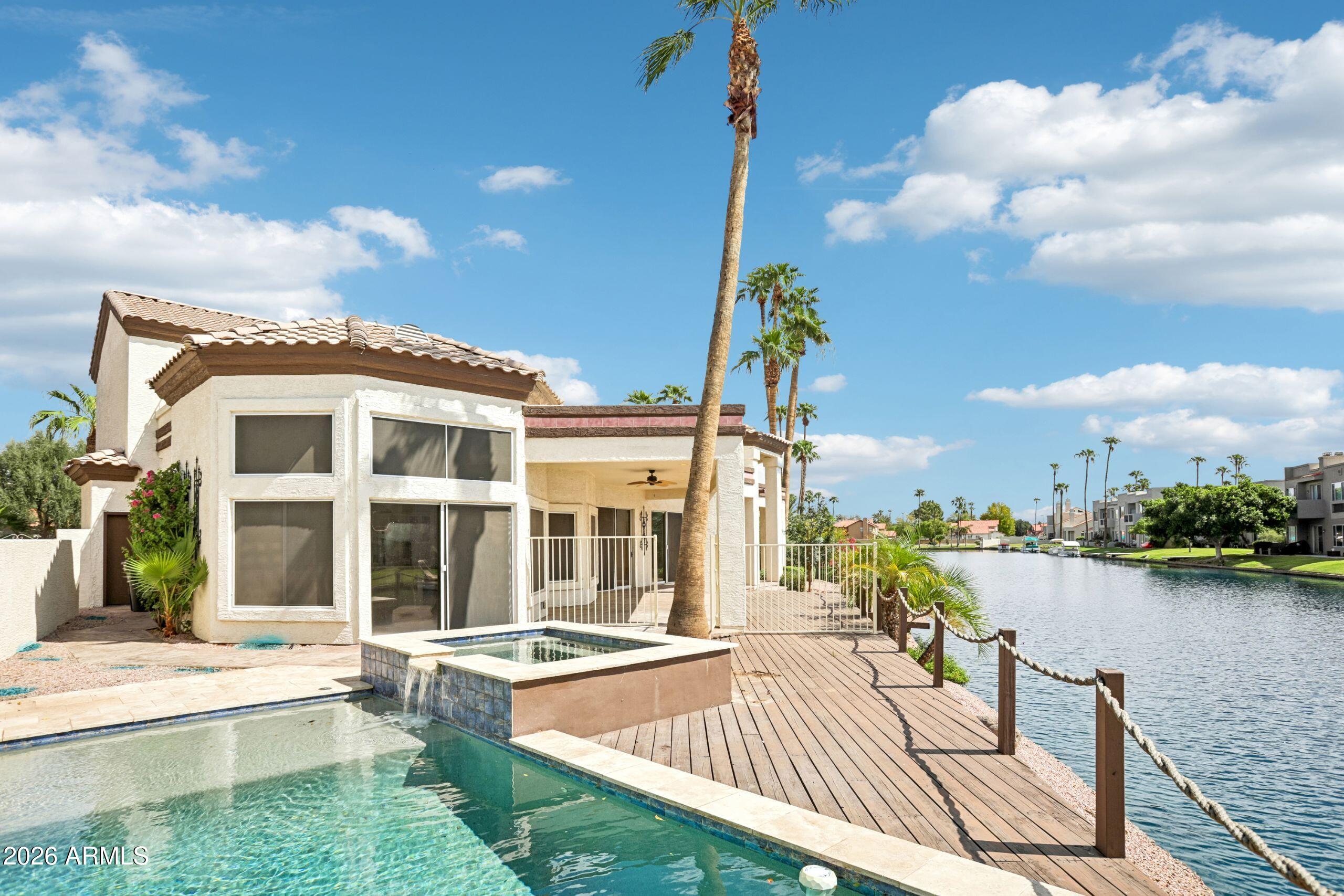 1401 W SANDPIPER Drive