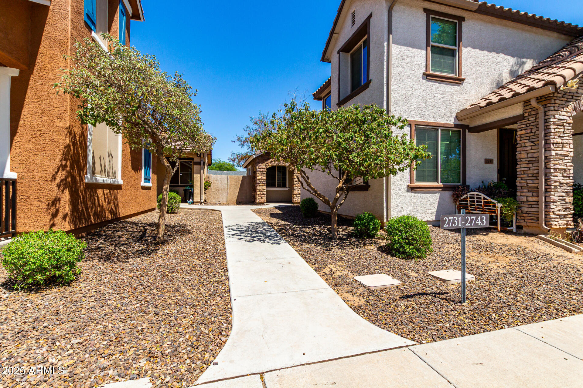 2735 N 73RD Drive