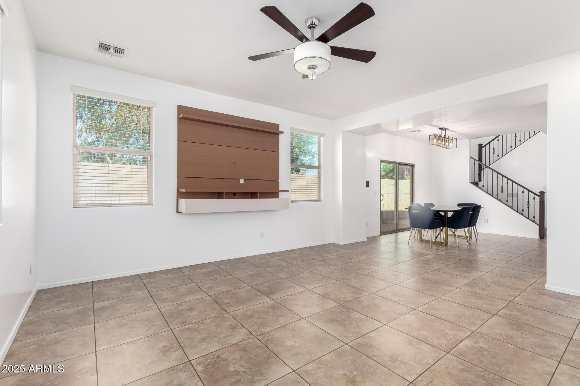 2735 N 73RD Drive