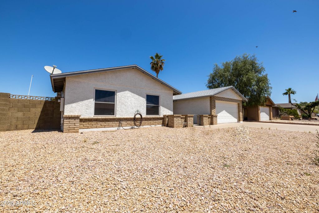 Photo of 2418 W Brooks Street, Chandler, AZ 85224 (MLS # 7024260)