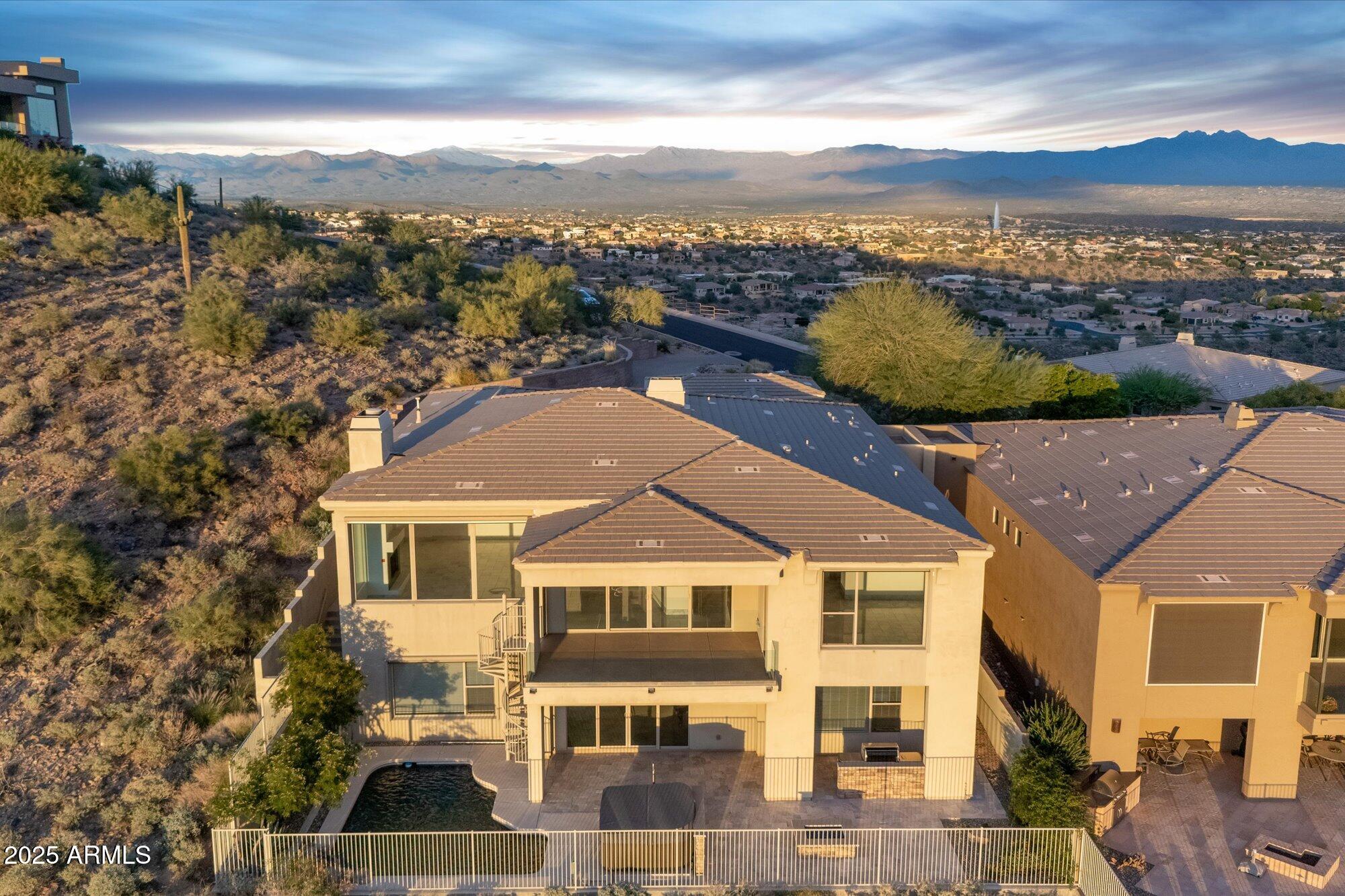 10838 N SKYLINE Drive