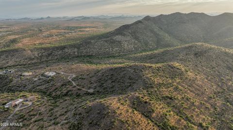 4860 E Creek Canyon Road - Cave Creek AZ 85331