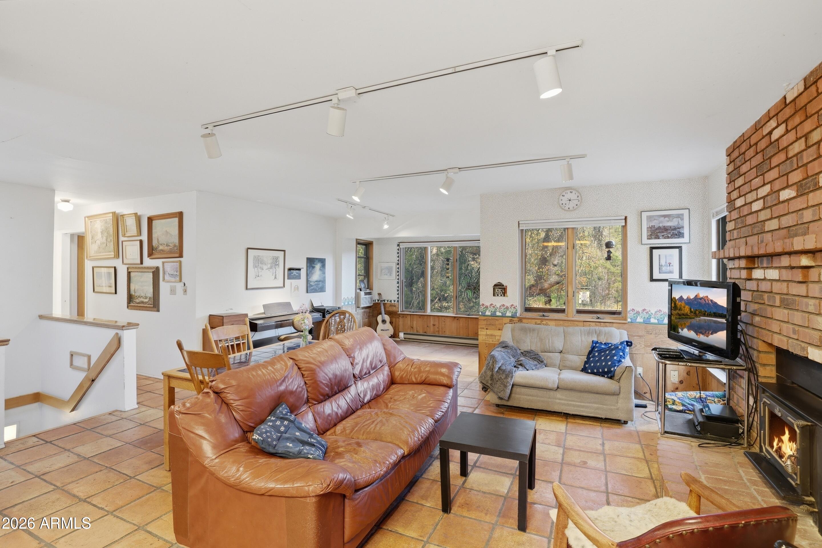 8135 W Gibson Ranch Road