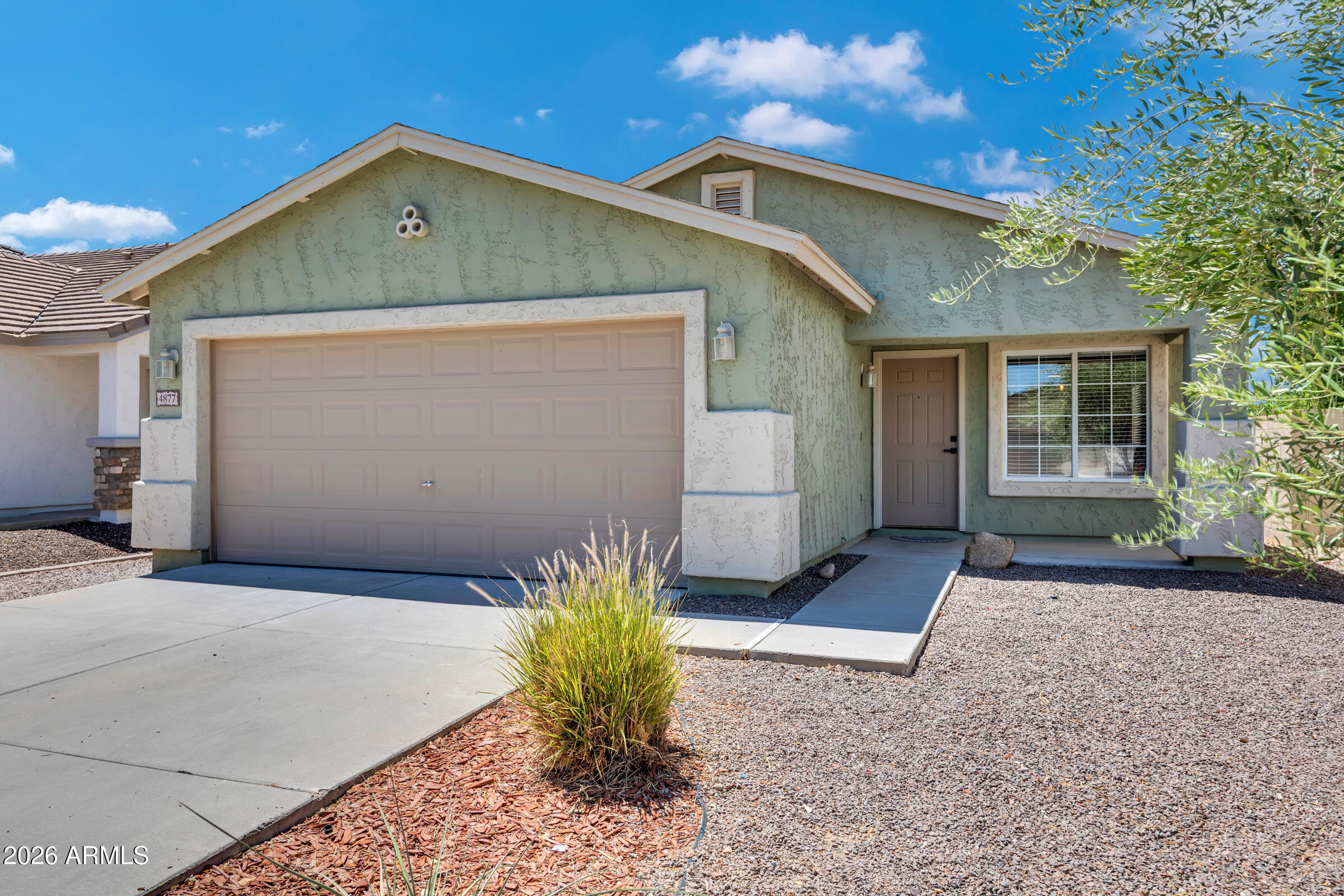 4877 E MEADOW MIST Lane