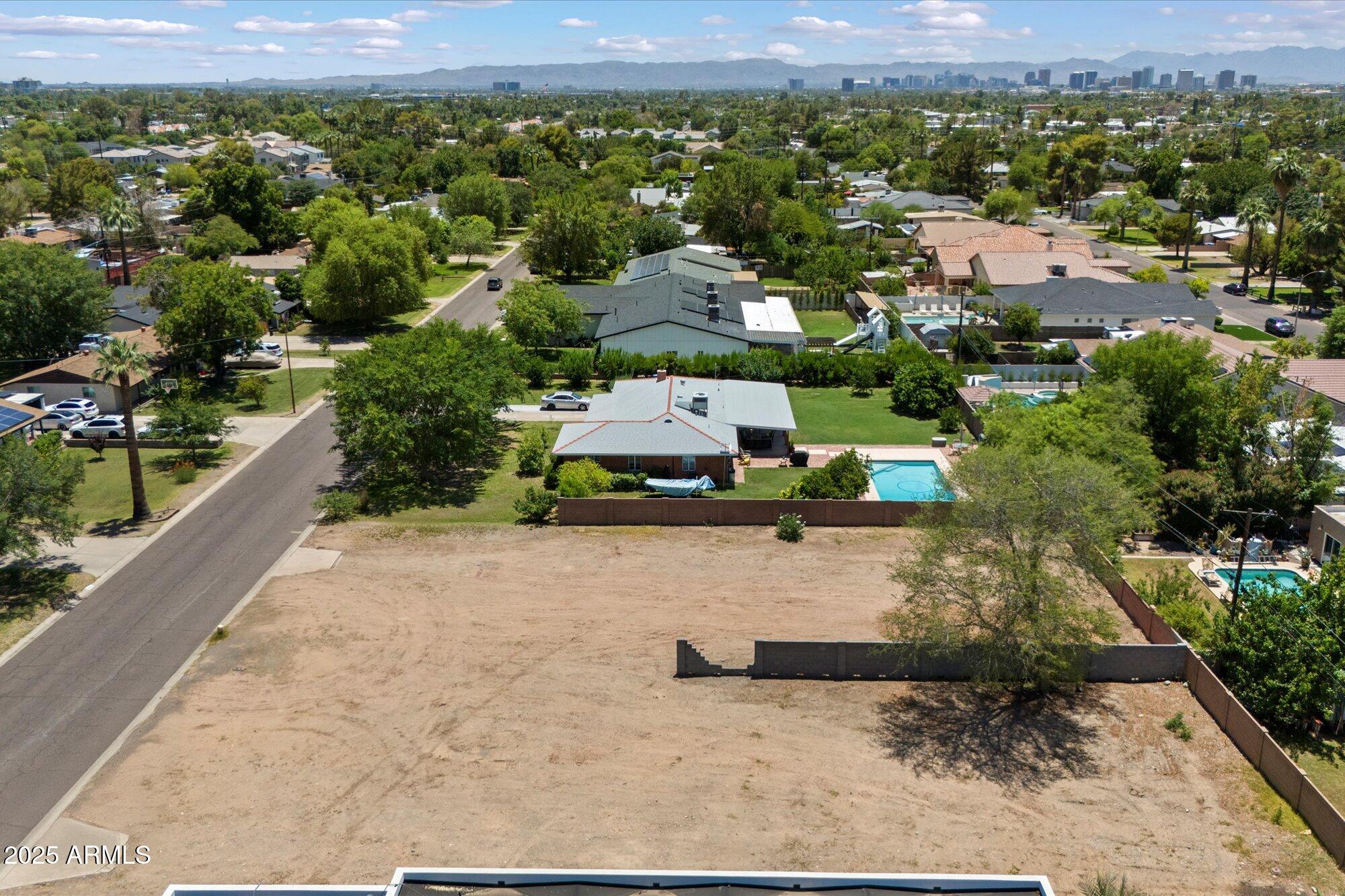 Homes 1 6830 N 13th Place 2