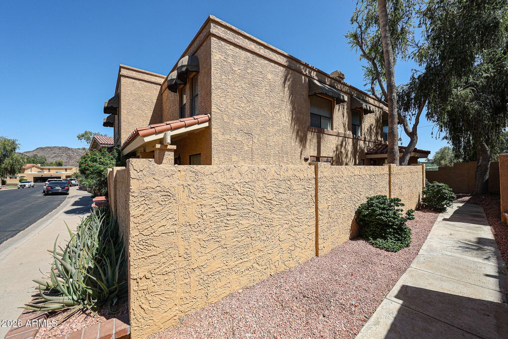 Photo of 801 E North Lane #1, Phoenix, AZ 85020 (MLS # 7025596)