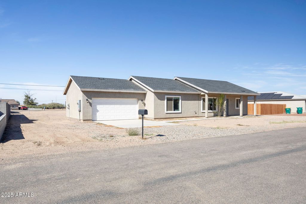 Photo of 4110 N Turquoise Drive, Eloy, AZ 85131 (MLS # 6949960)