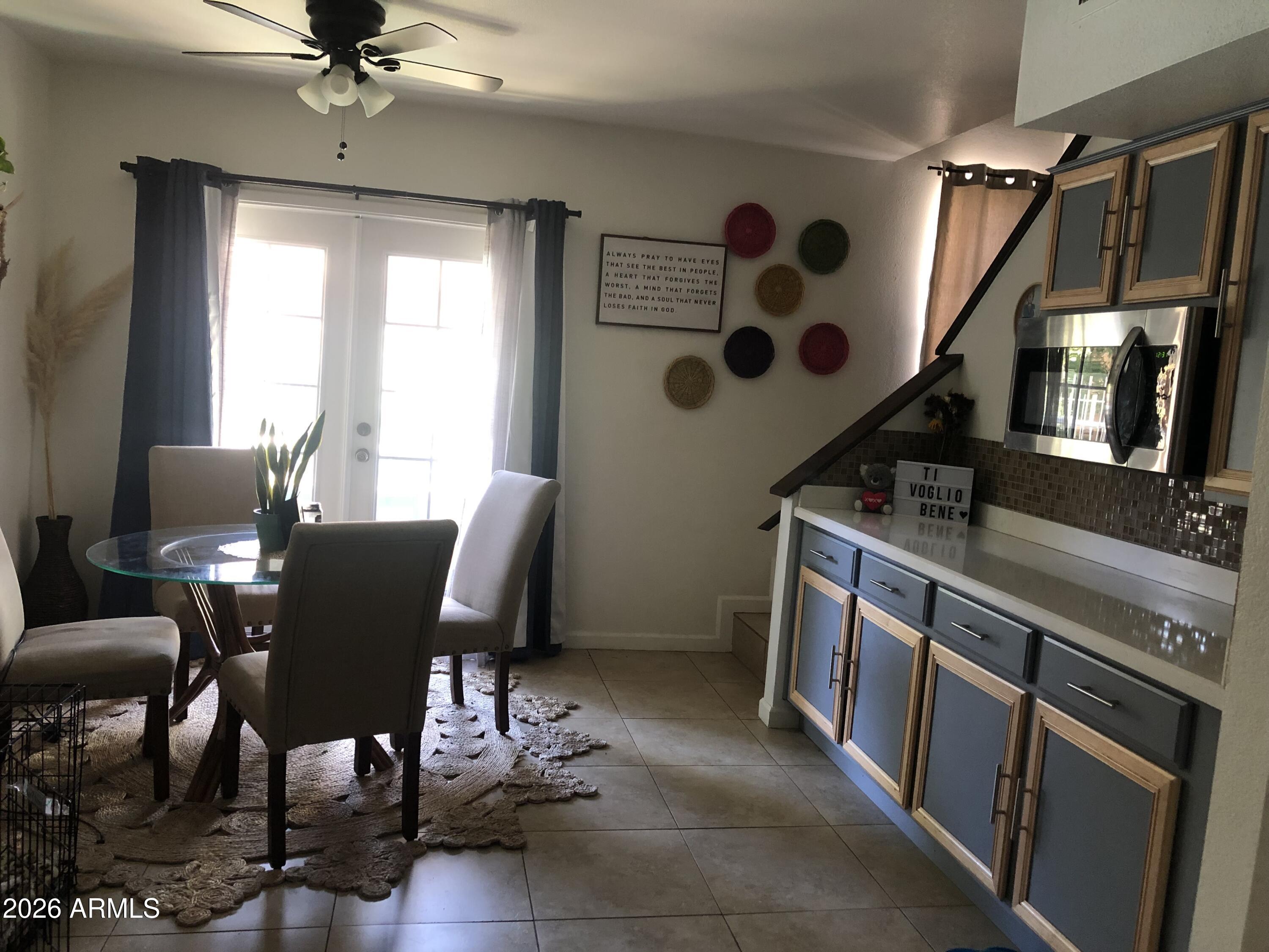 LAS CASAS CONDOMINIUM UNIT 1-28 - Residential