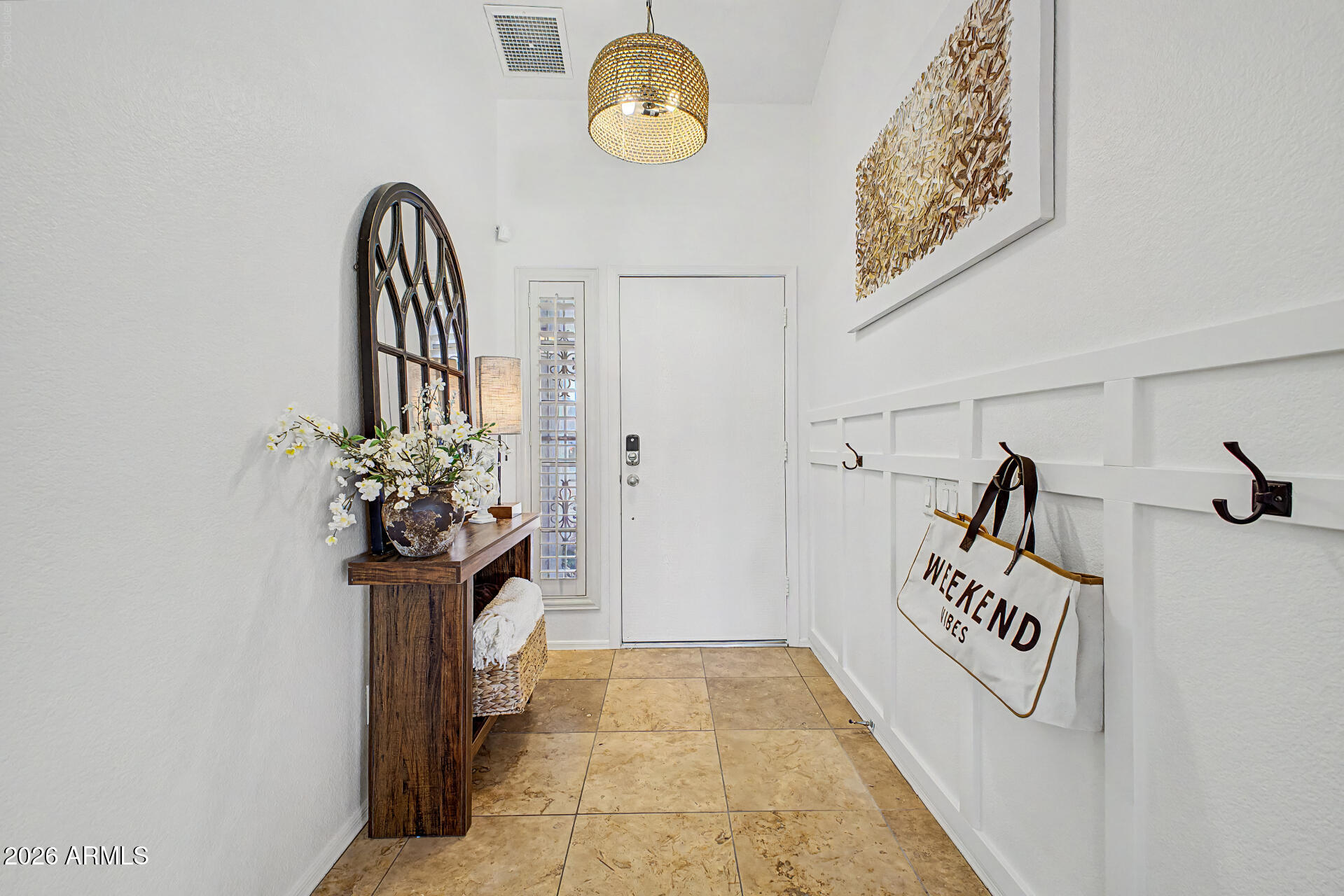 1109 W WICKIEUP Lane