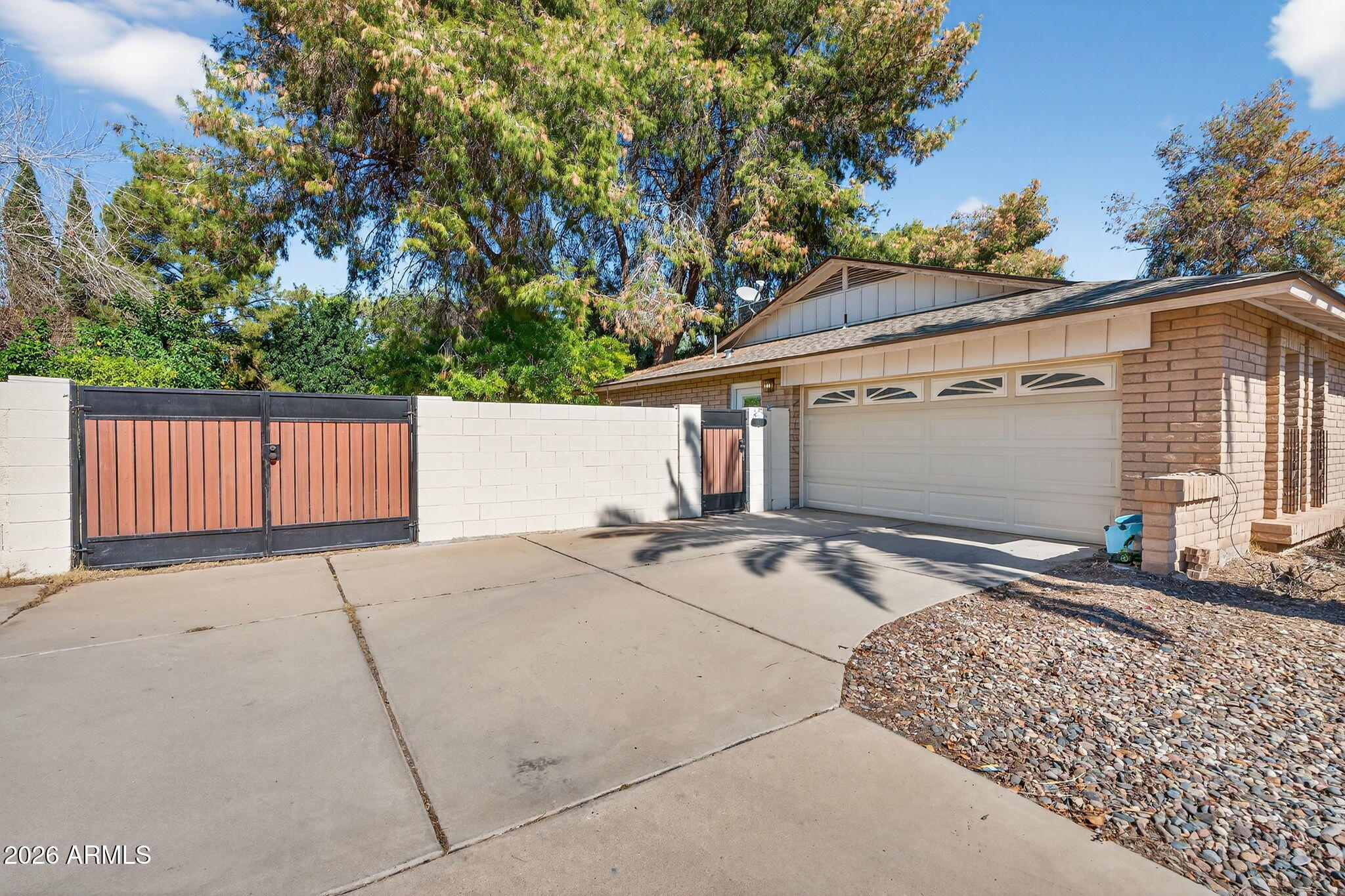 6968 W CALAVAR Road