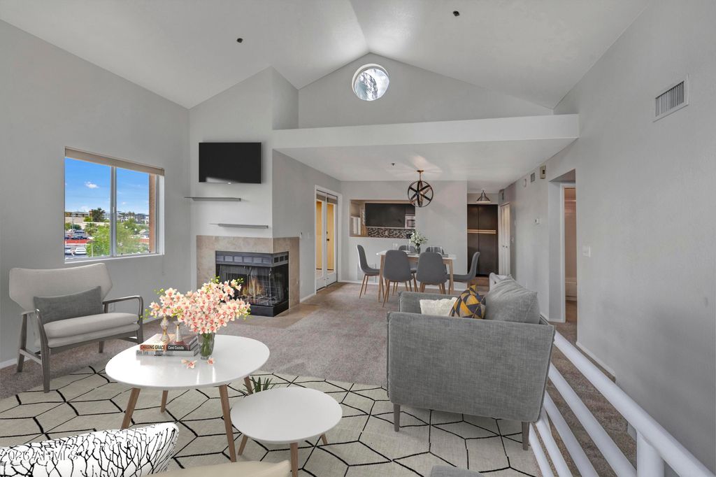 Photo of 154 W 5th Street #250, Tempe, AZ 85281 (MLS # 6987809)