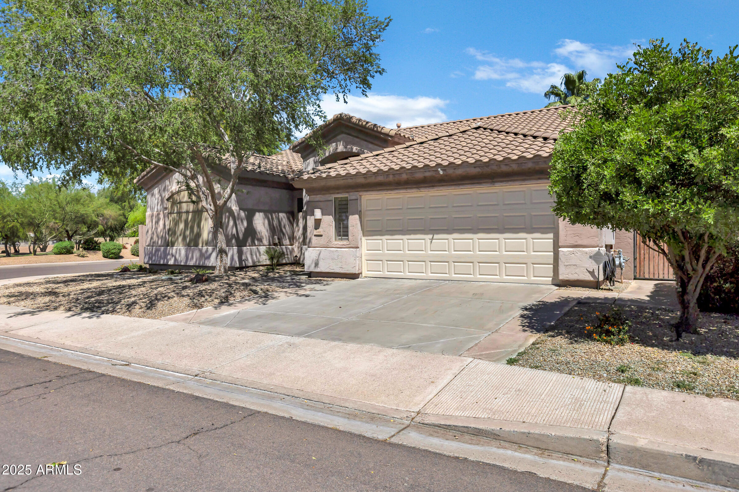 2260 E BINNER Drive
