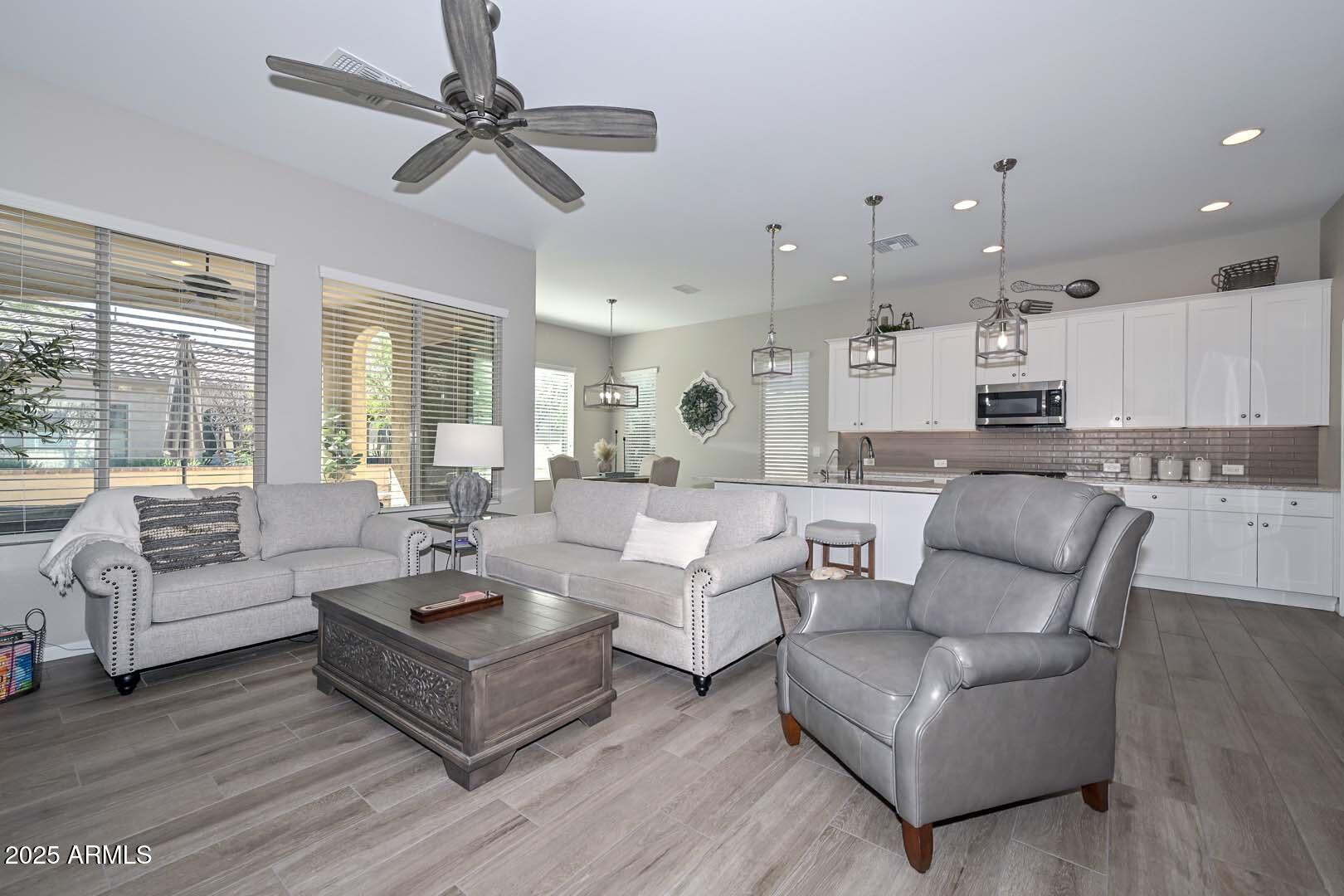 16953 W ALVARADO Drive