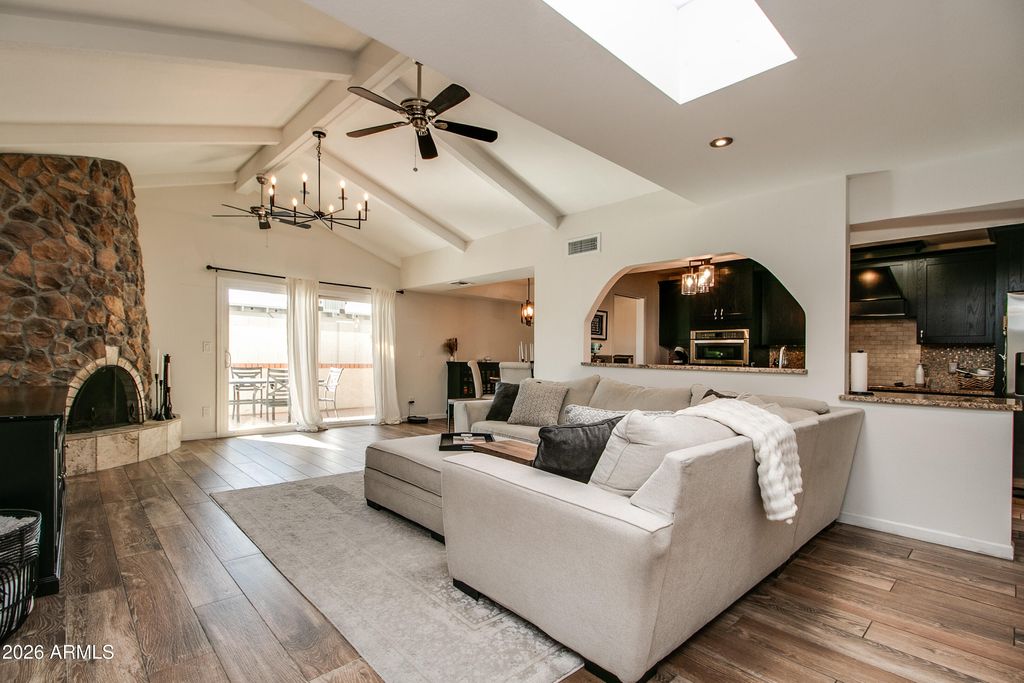 Photo of 7631 E Medlock Drive, Scottsdale, AZ 85250 (MLS # 6974161)