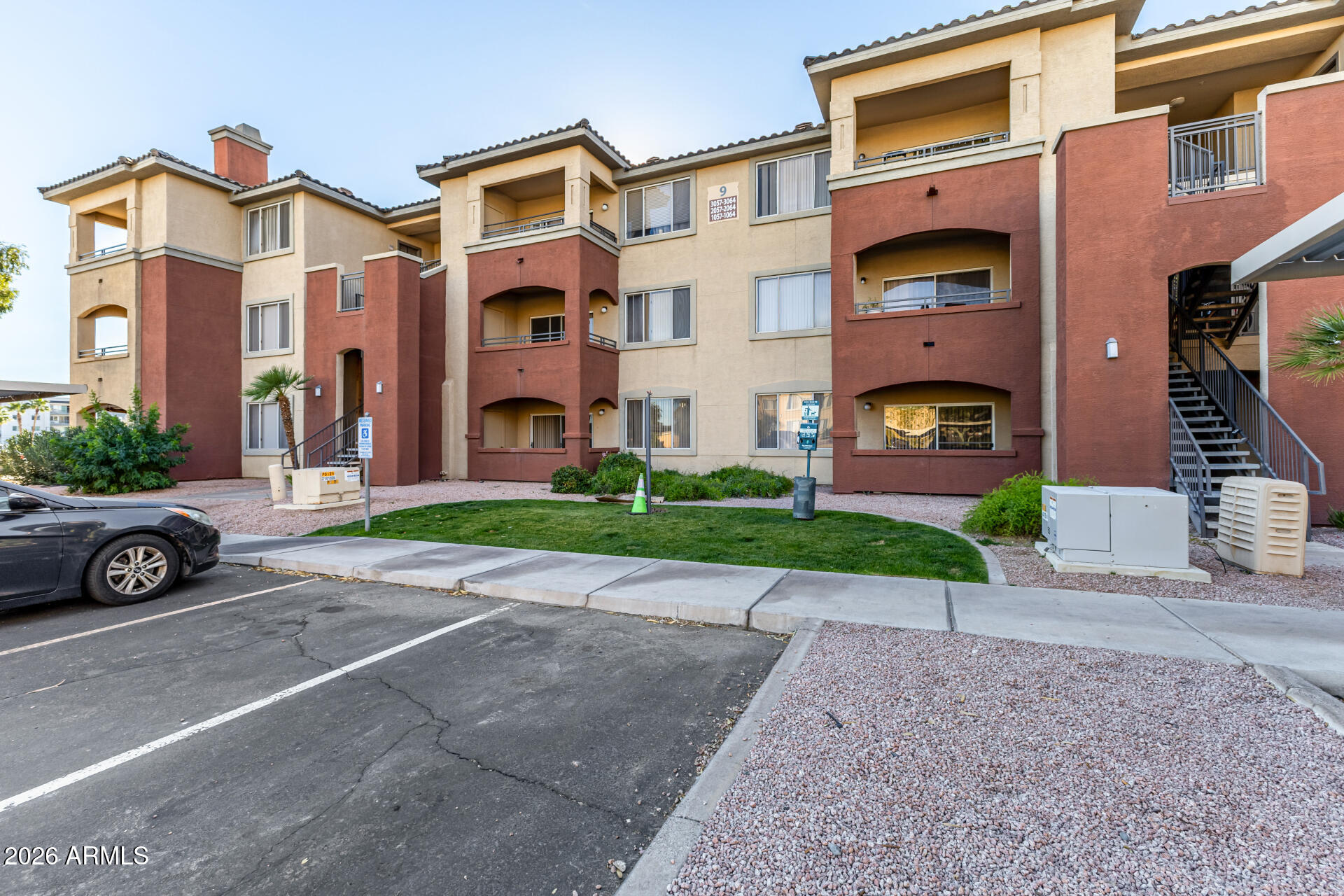 5401 E VAN BUREN Street 1062