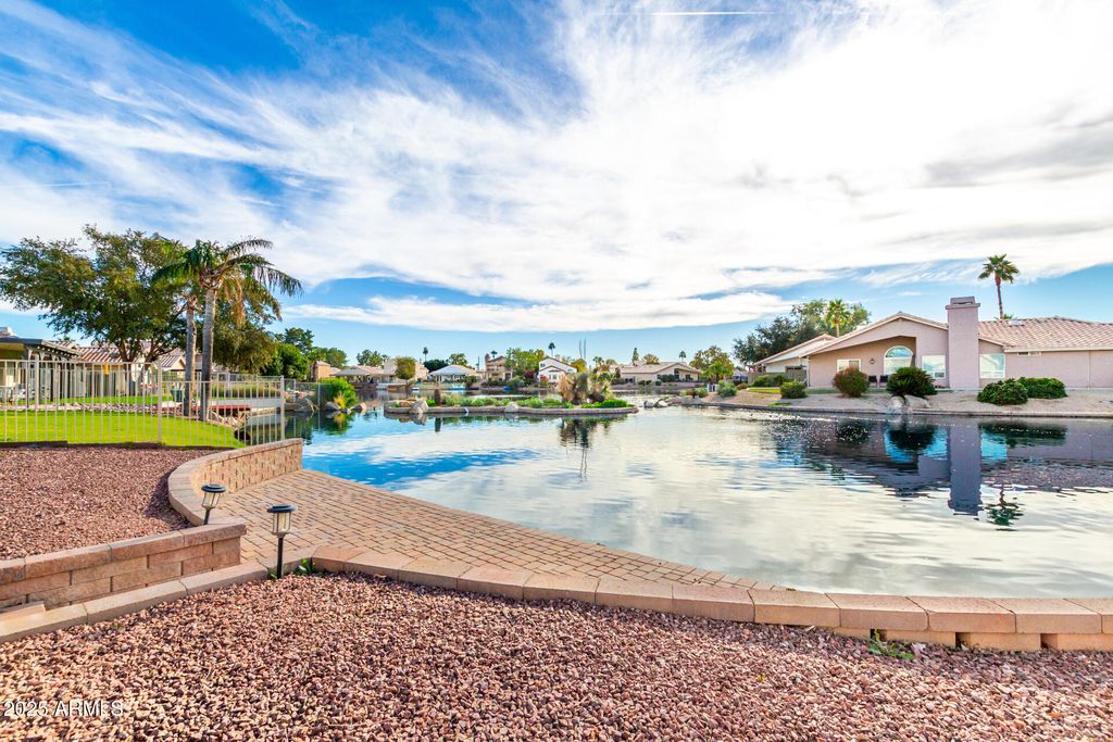 Photo of 60 S Willow Creek Street, Chandler, AZ 85225 (MLS # 6953653)