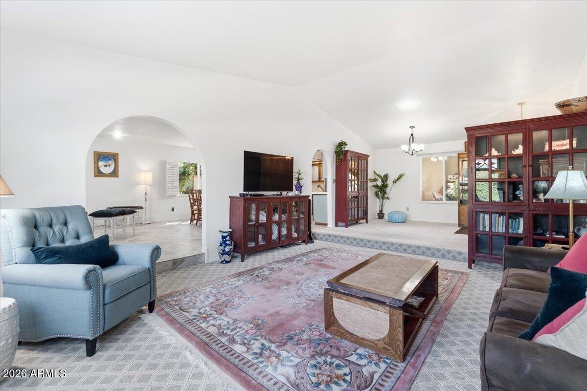 1208 W LOUGHLIN Drive