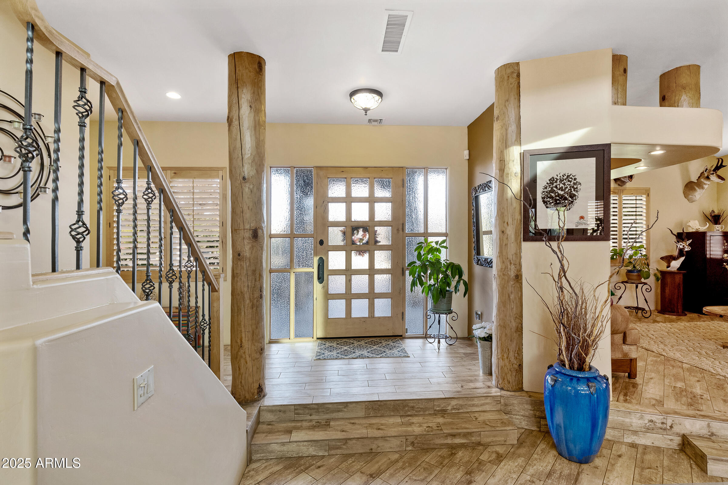 2697 E VIA DEL ARBOLES --