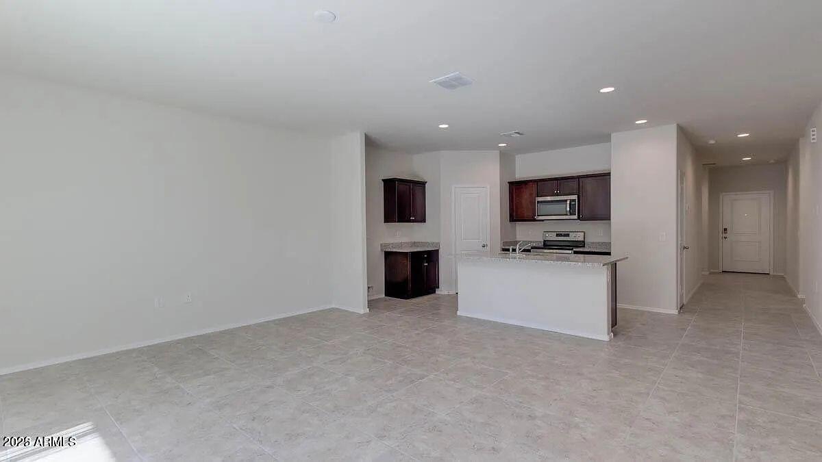 24419 W JONES Avenue