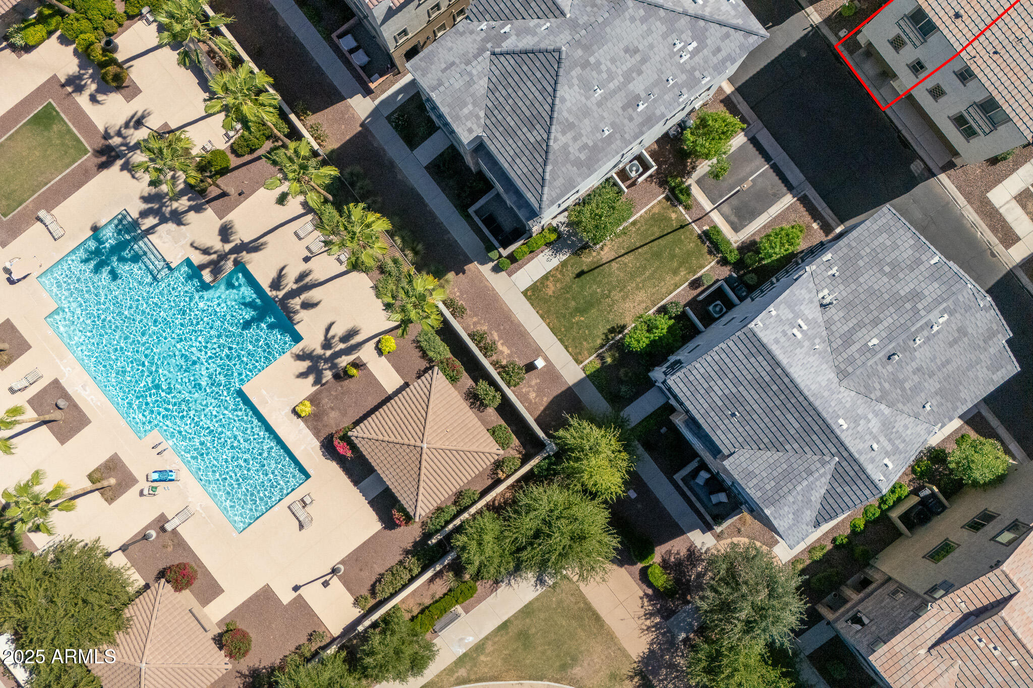 1743 E BRIDGEPORT Parkway