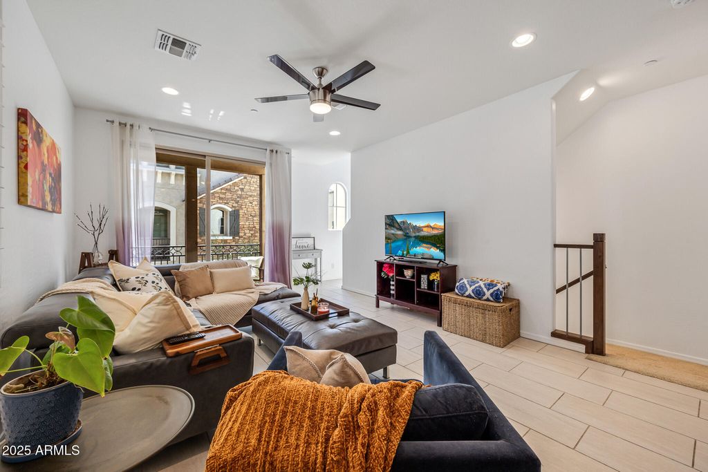 Photo of 1743 E Bridgeport Parkway, Gilbert, AZ 85295 (MLS # 6932742)
