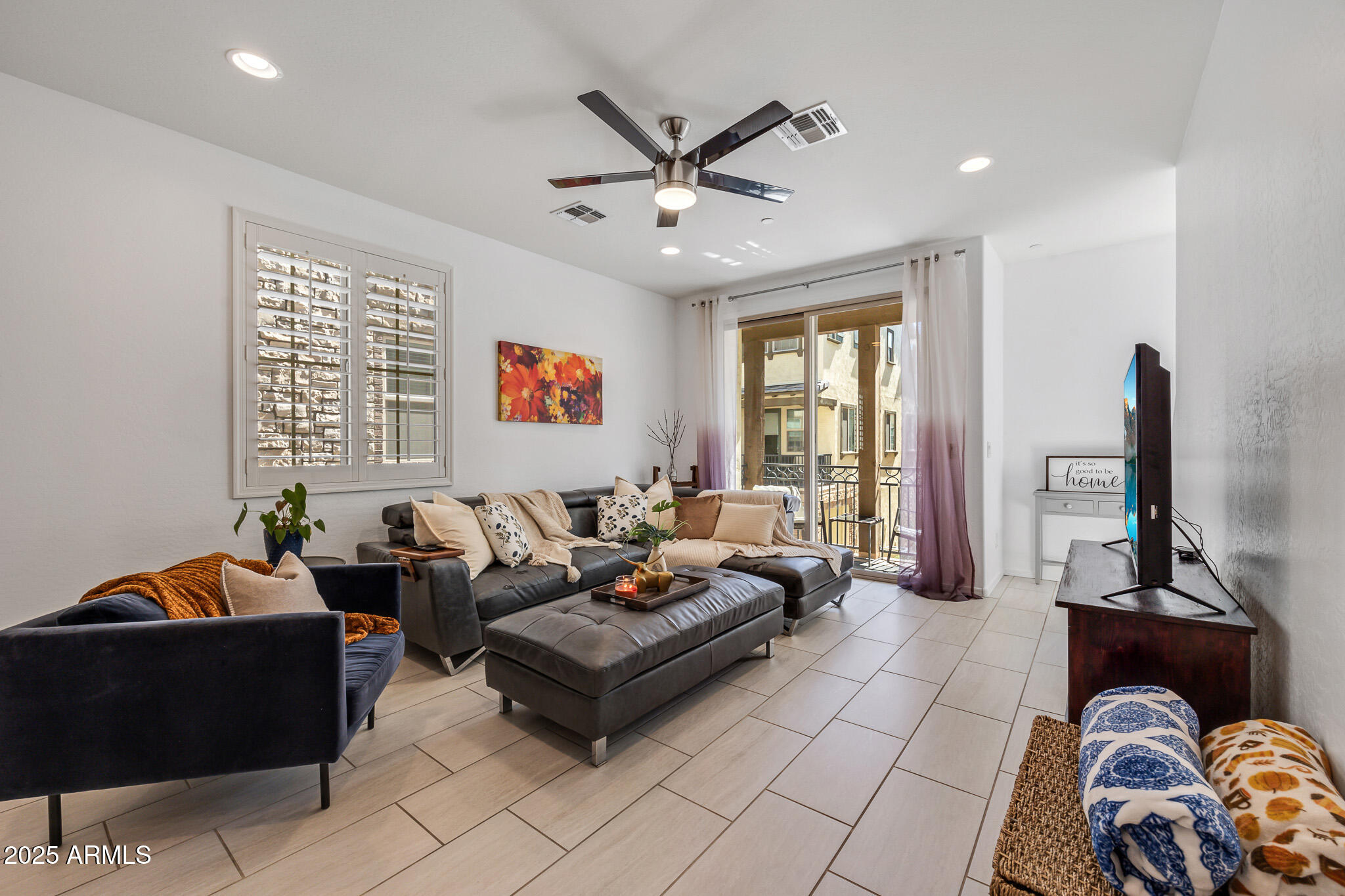 1743 E BRIDGEPORT Parkway