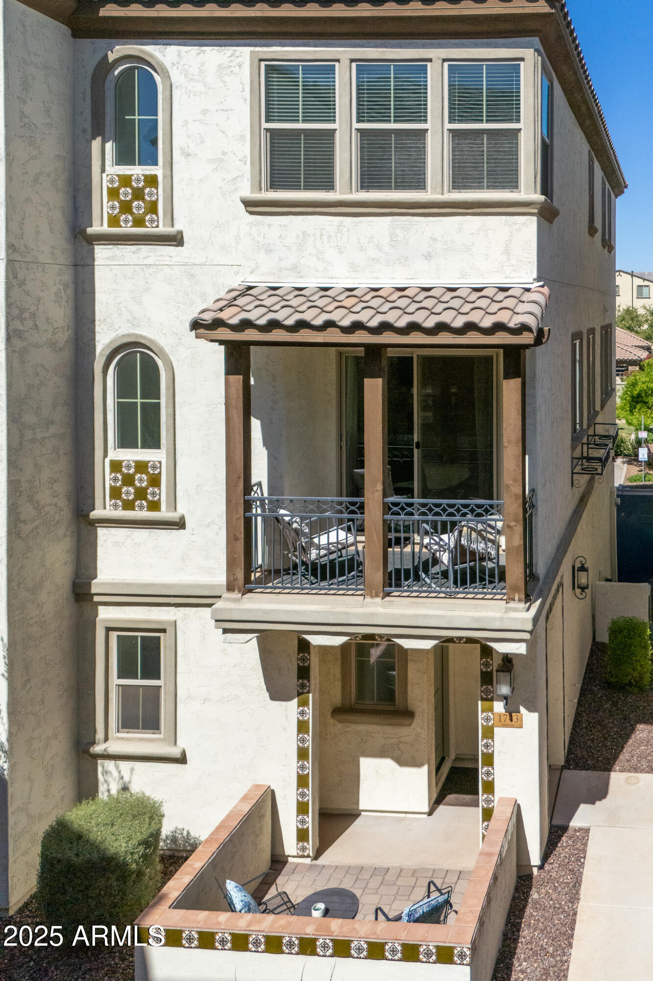 1743 E BRIDGEPORT Parkway