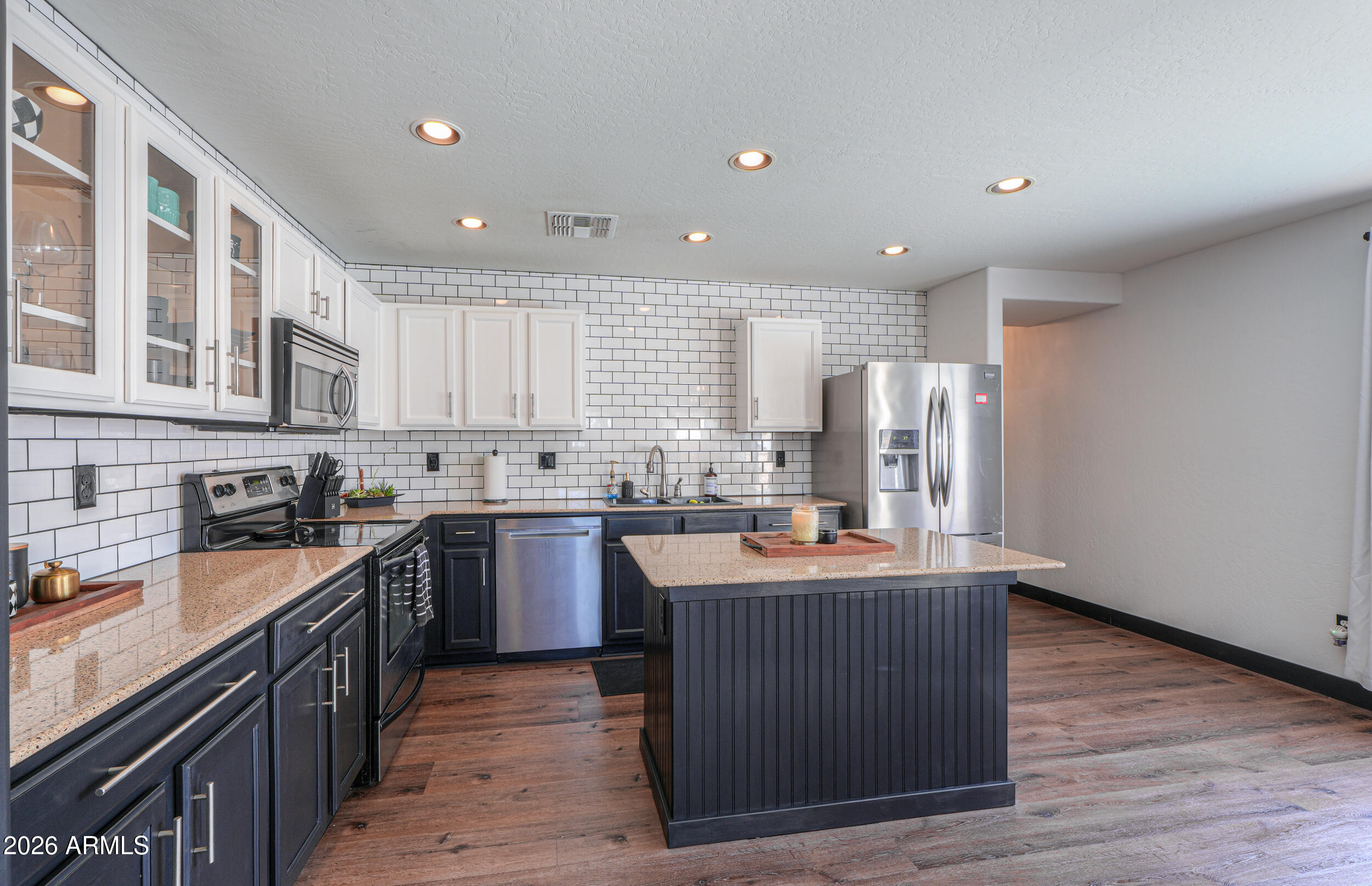 731 E REFLECTION Place