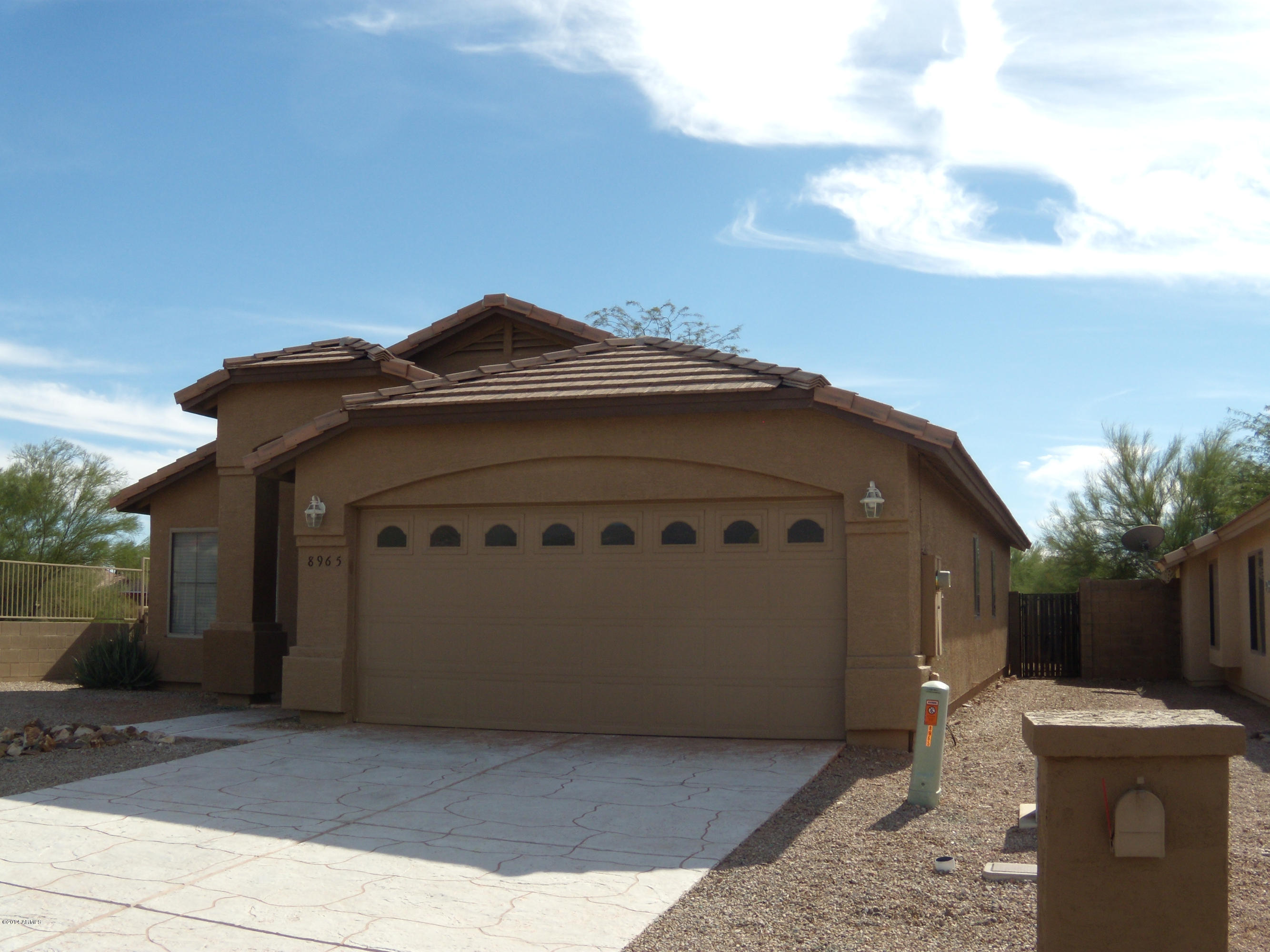 Photo 1 of 19 — 8965 E RED MOUNTAIN Lane, Gold Canyon, AZ 85118