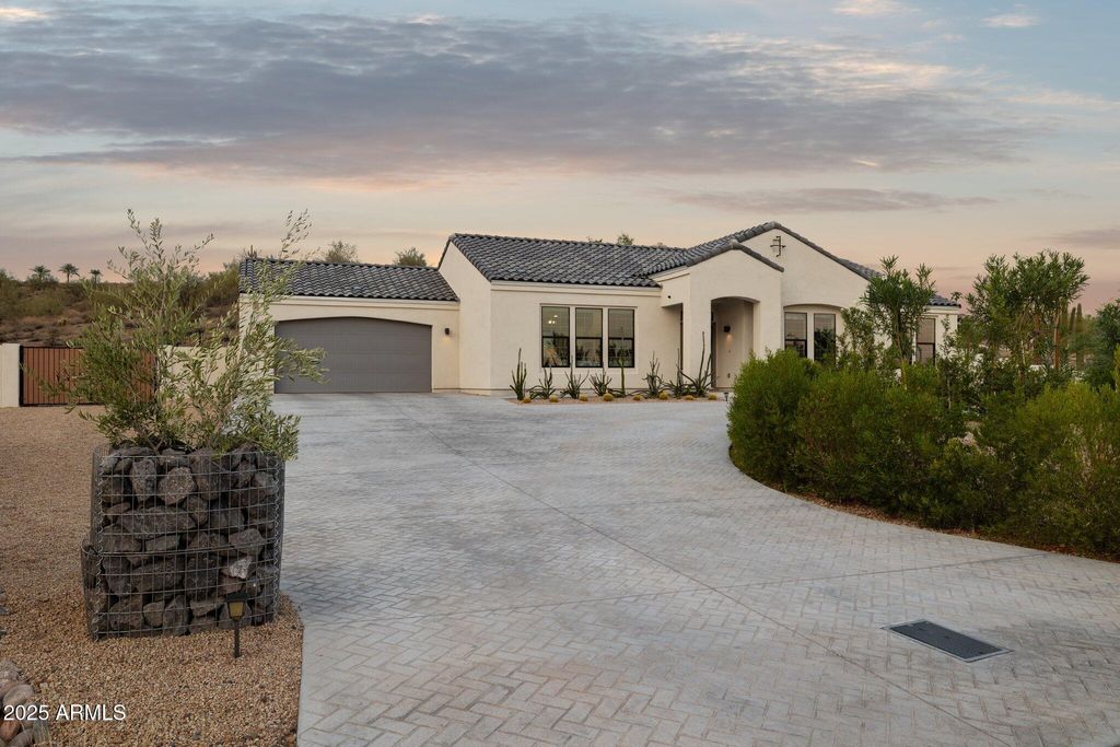 Photo of 16710 E Trevino Drive, Fountain Hills, AZ 85268 (MLS # 6922483)