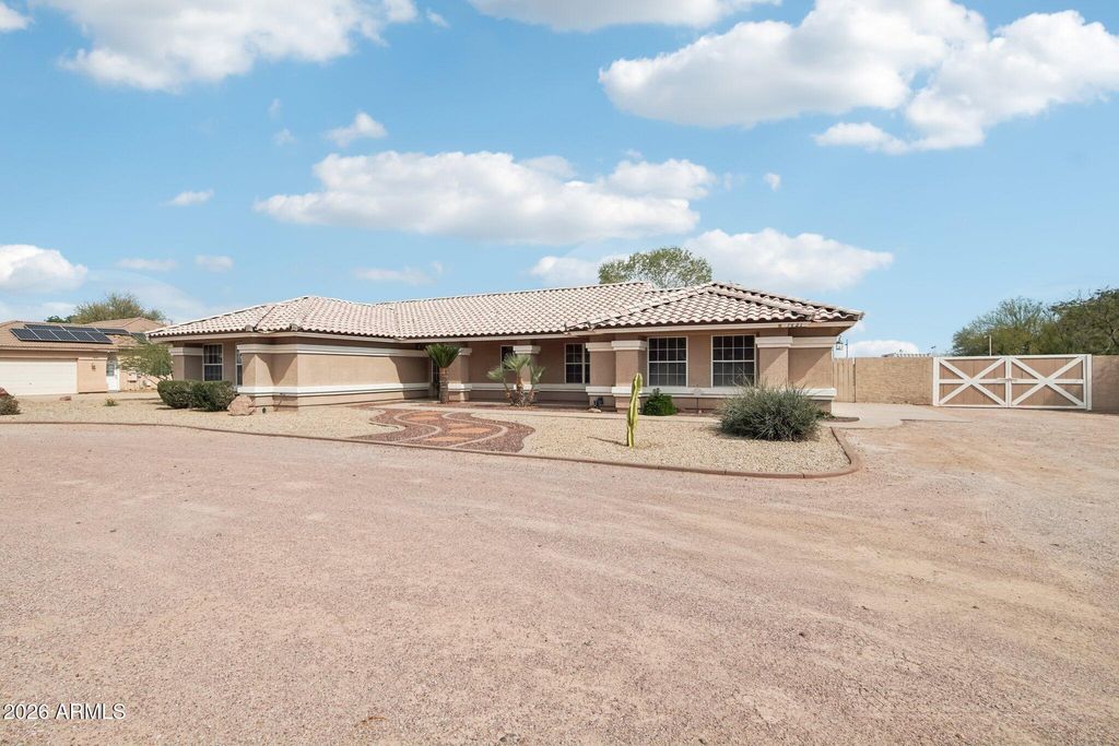 Photo of 7821 N 173rd Avenue, Waddell, AZ 85355 (MLS # 6979209)