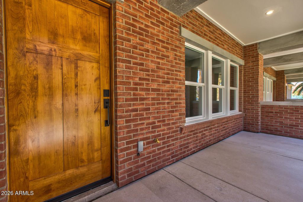 Photo of 806 N 2nd Avenue, Phoenix, AZ 85003 (MLS # 6992773)