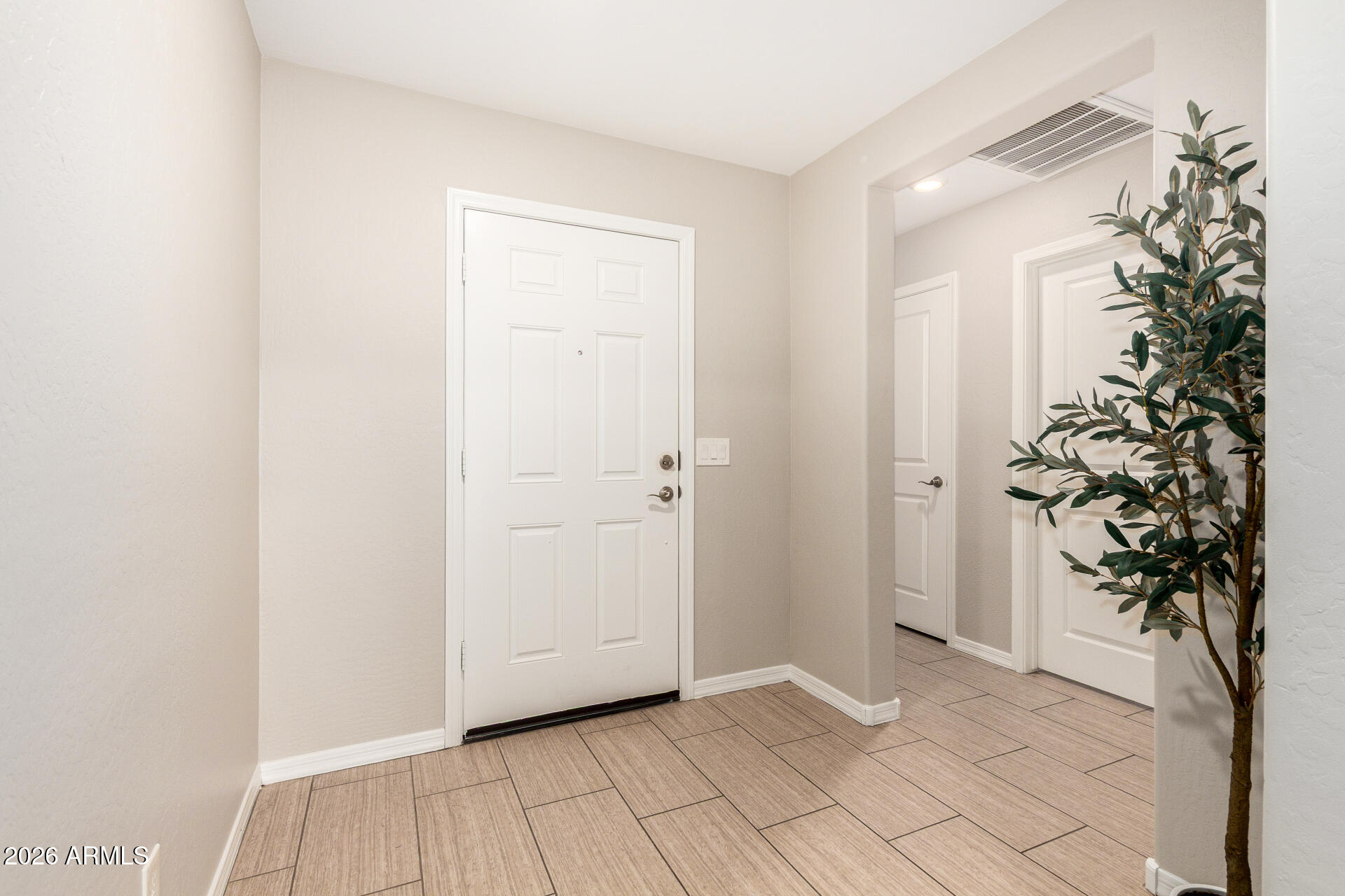 3910 E CONSTITUTION Drive