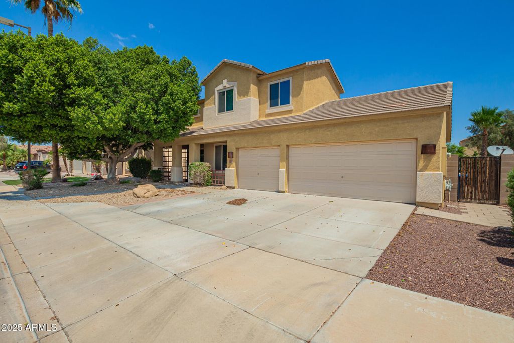 Photo of 12950 W Alegre Drive, Litchfield Park, AZ 85340 (MLS # 6875943)