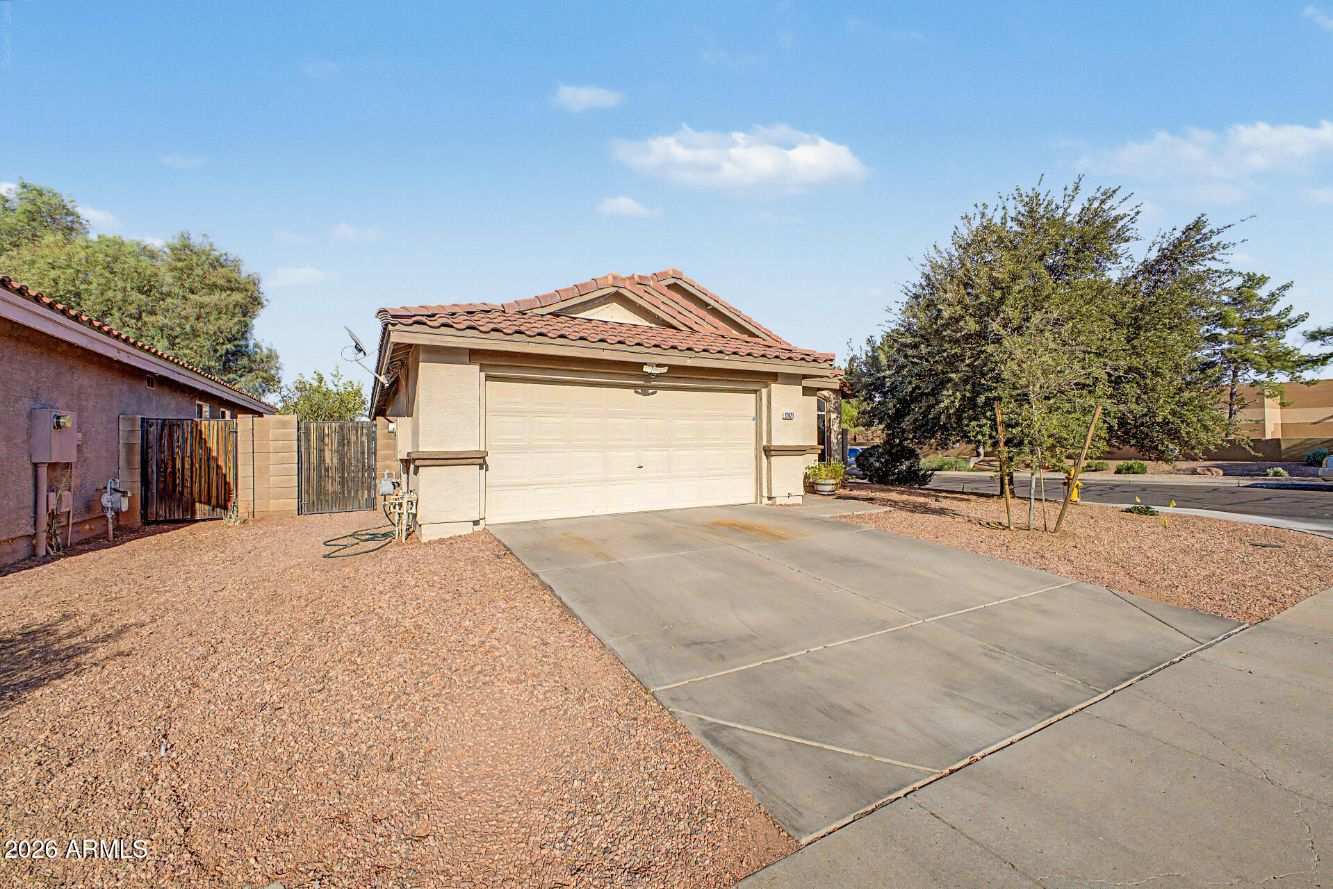 12421 N 42ND Drive