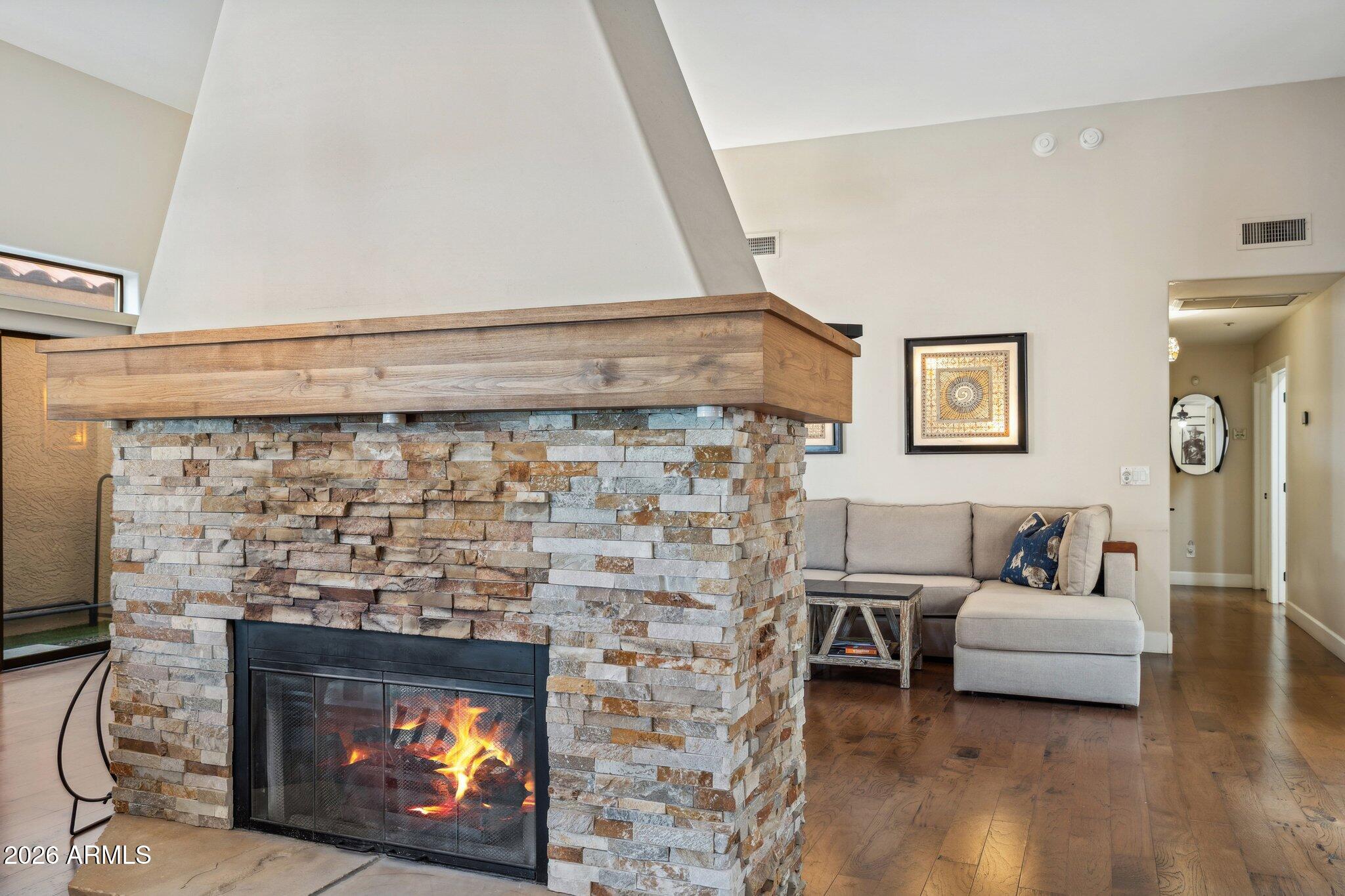 8041 E DEL TORNASOL Drive