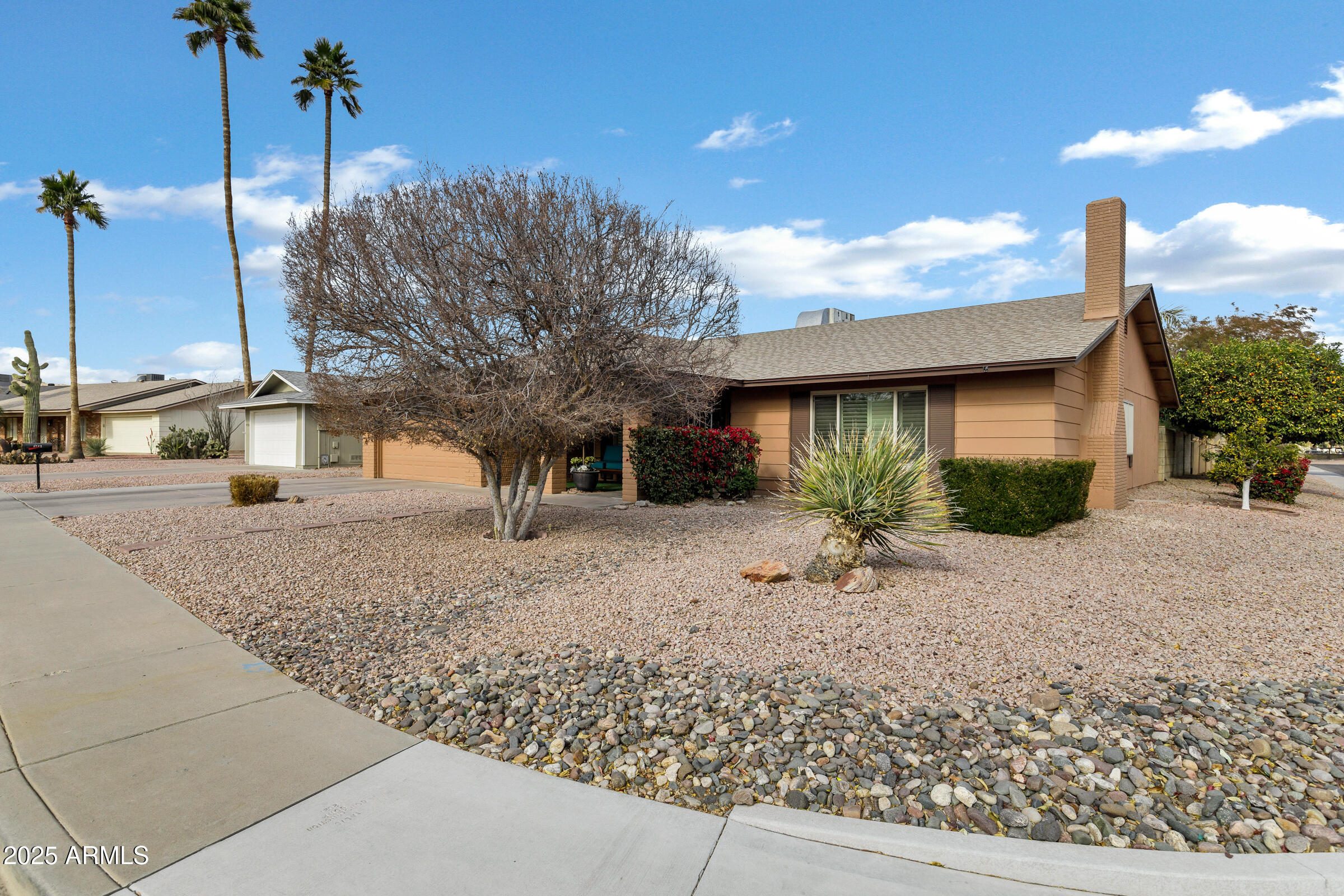 4762 E PAWNEE Circle