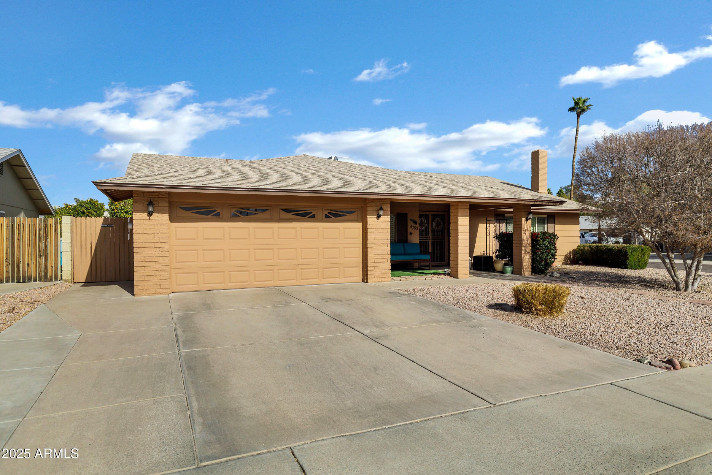 4762 E PAWNEE Circle