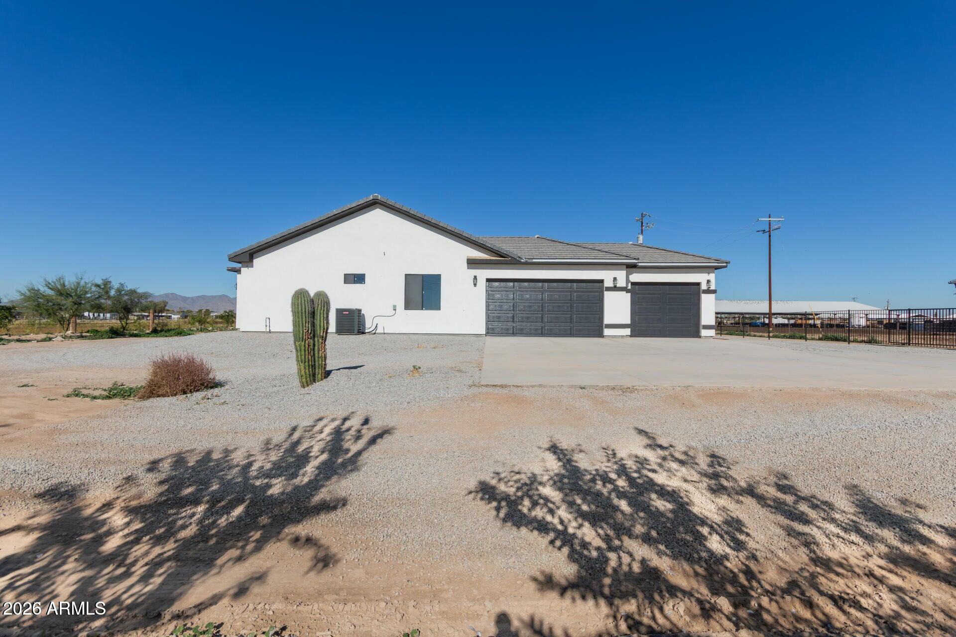 19657 W DUNLAP Road