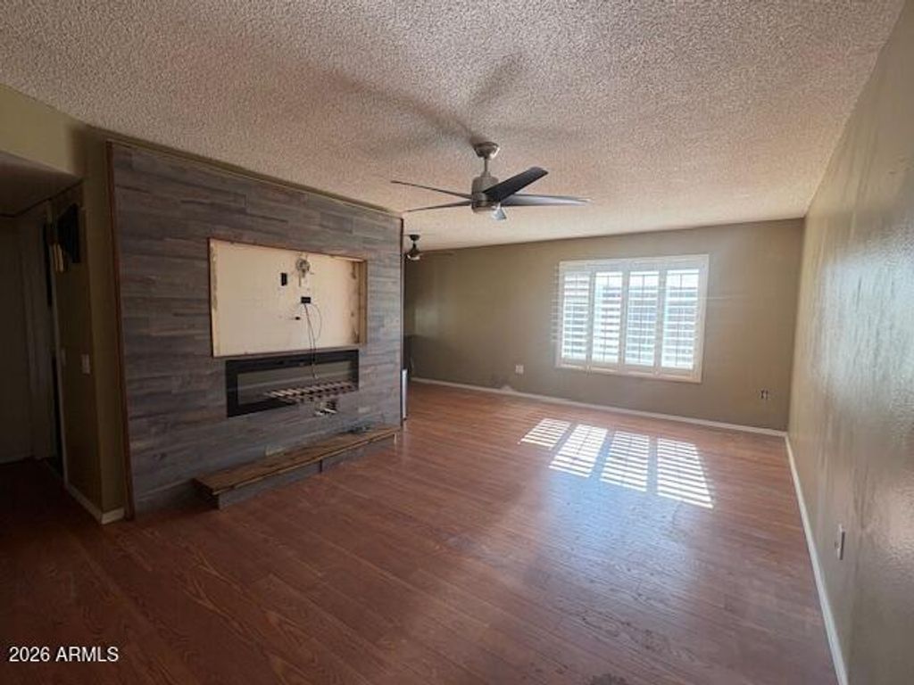 Photo of 13216 N 98th Avenue #J, Sun City, AZ 85351 (MLS # 6973506)