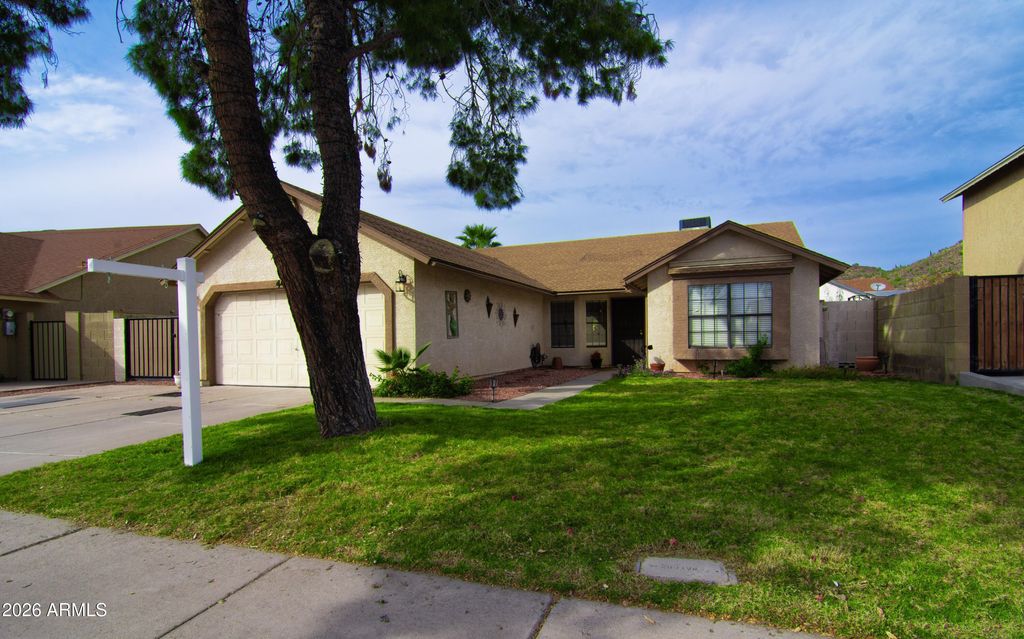 Photo of 4430 W Escuda Drive, Glendale, AZ 85308 (MLS # 6961984)