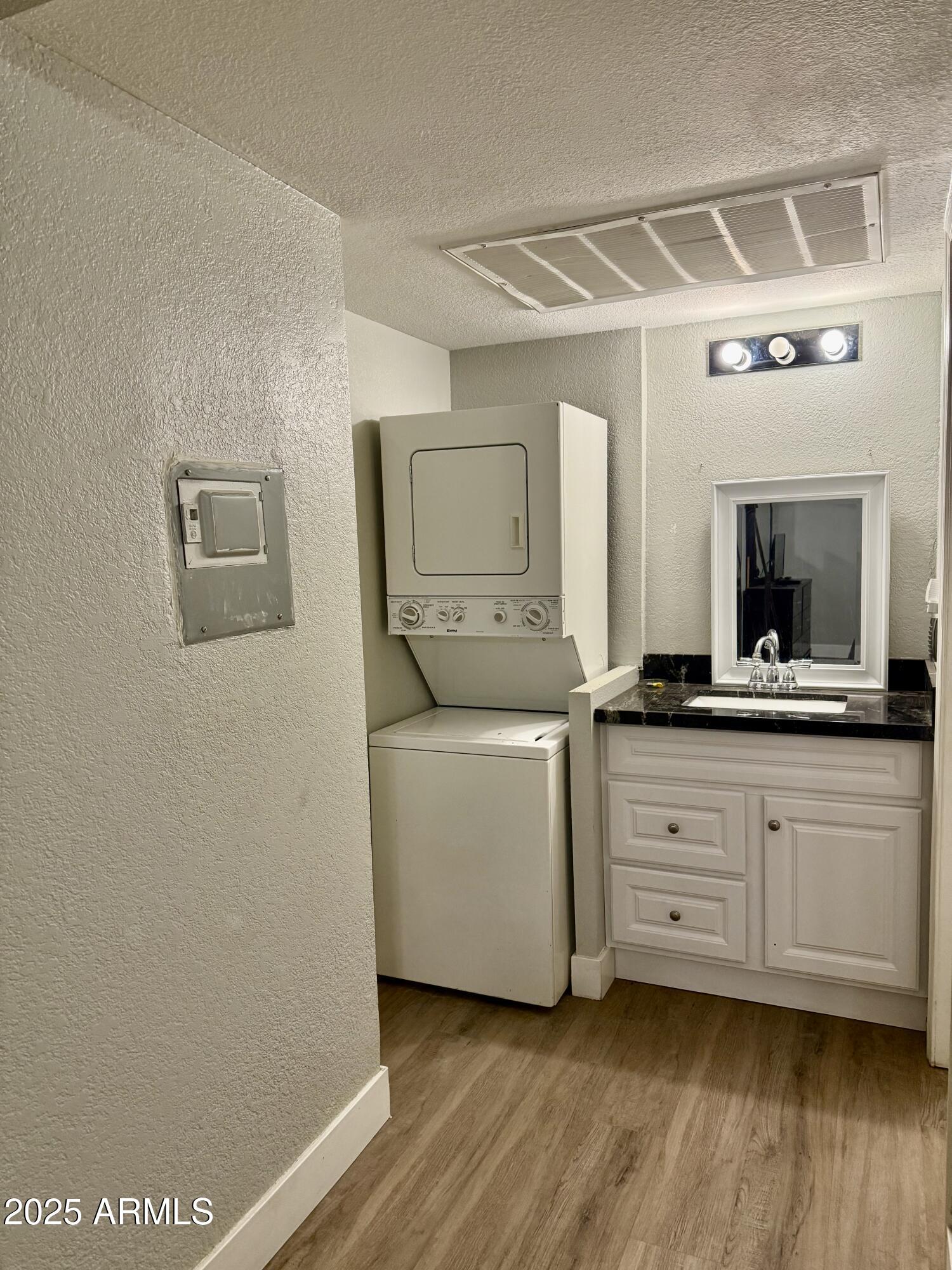 Properties 2 21622 N 23RD Avenue B102