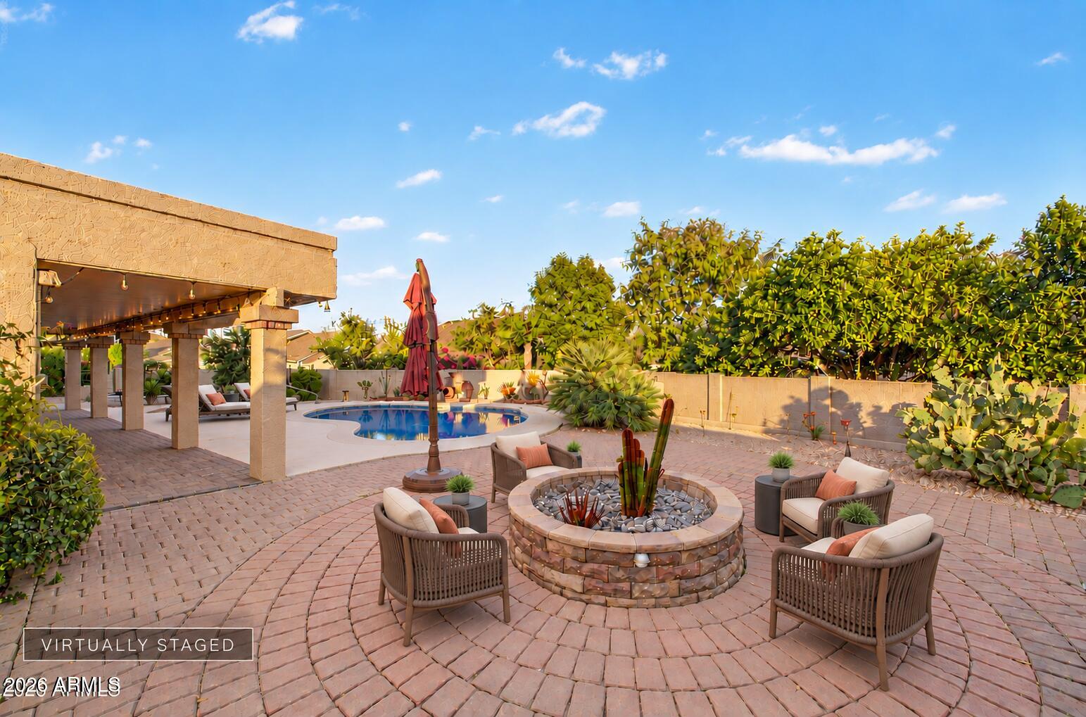 9861 W ESCUDA Drive