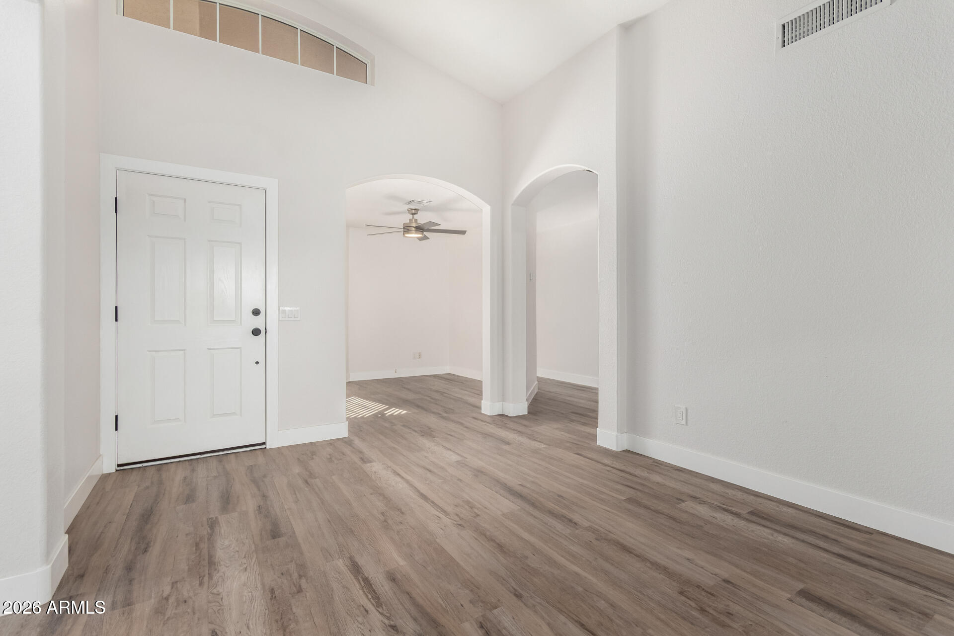 14672 W WHITTON Avenue