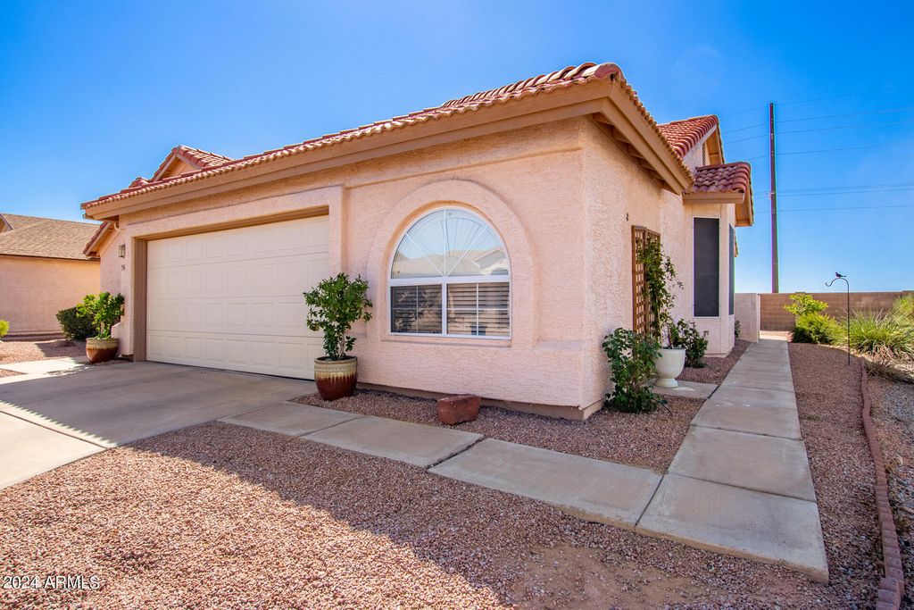 Photo of 1543 E Gleneagle Drive, Chandler, AZ 85249 (MLS # 6917484)